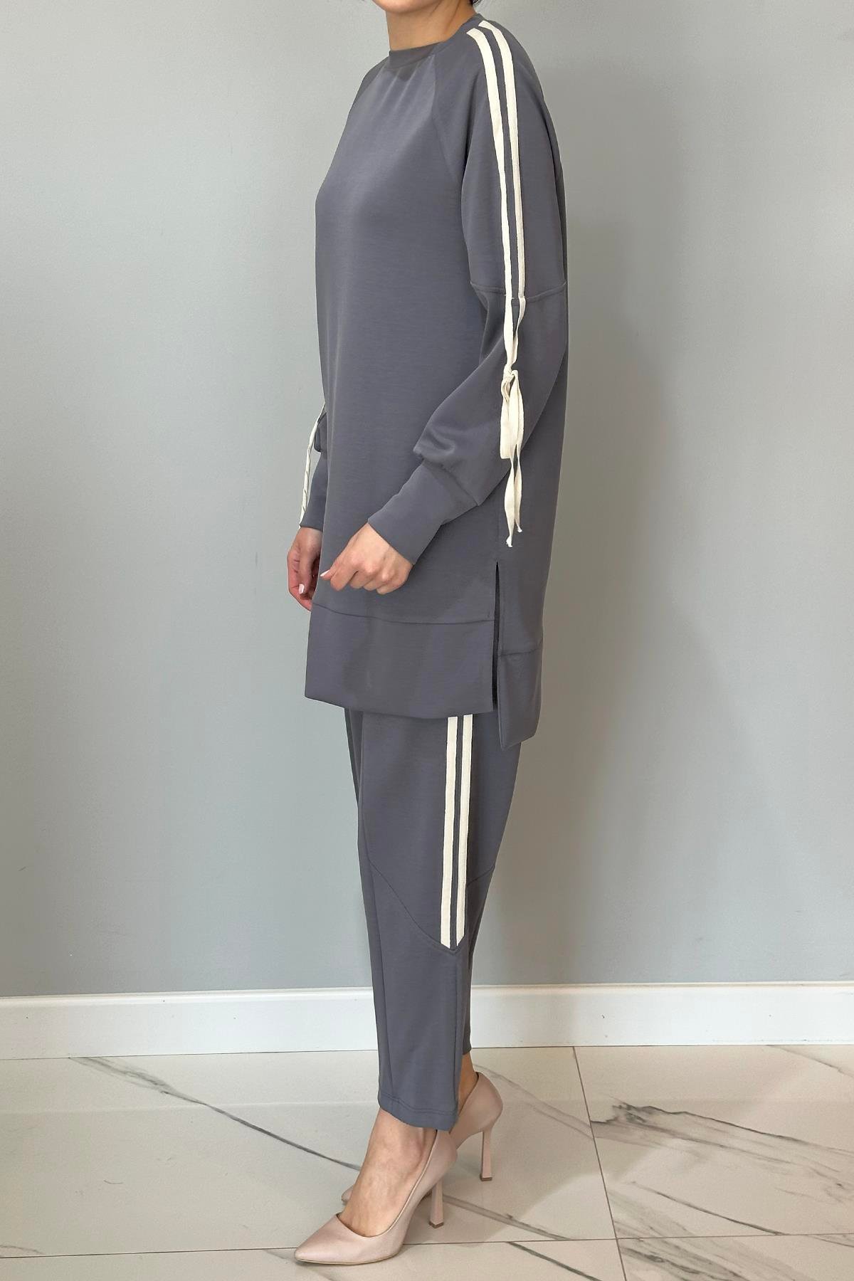 Şerit Detaylı Modal Takım 20606 Füme