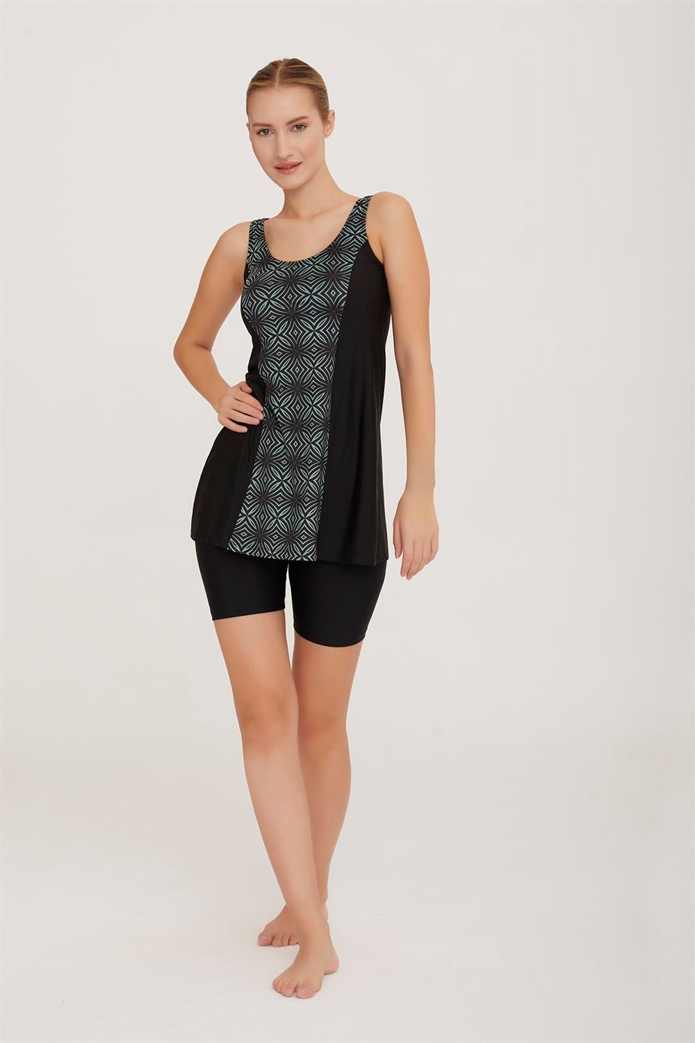 Sıfır Kol Şortlu Yarı Kapalı Mayo Veera 2 3603 Siyah Remsa Mayo