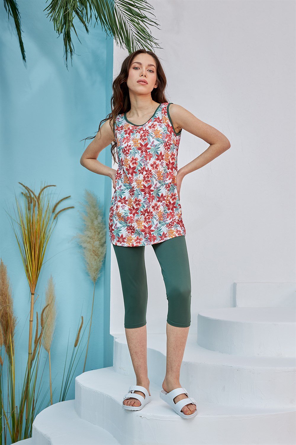 Sıfır Kol Yarı Kapalı Mayo 900-078