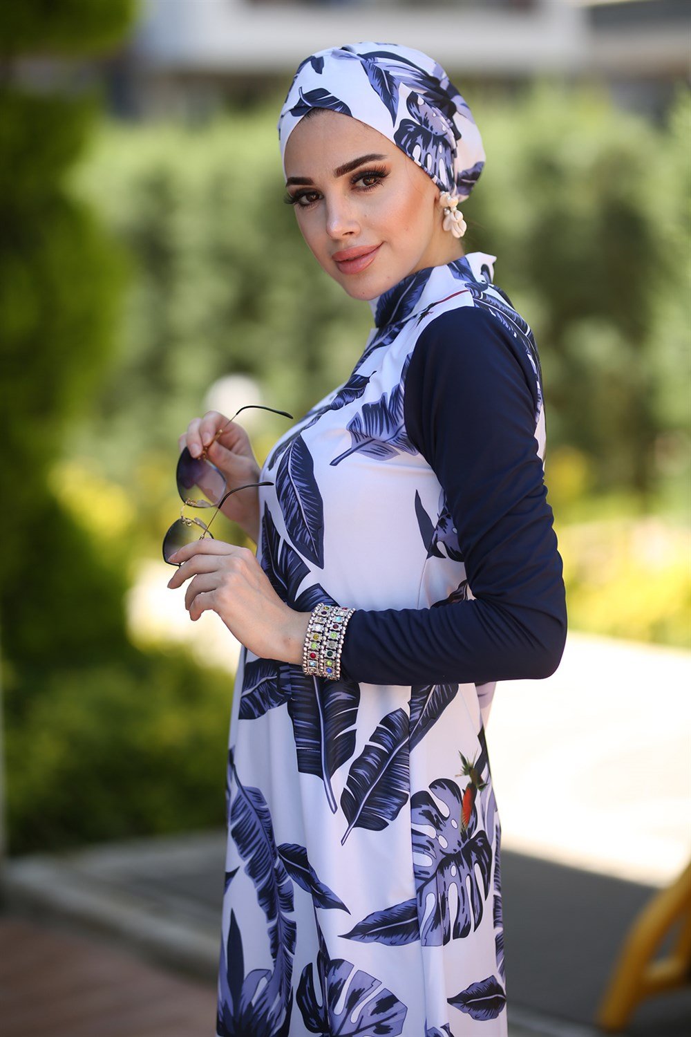 Tasarım Tam Kapalı Tesettür Mayo Remsa Mayo Mavi Yapraklar Lacivert