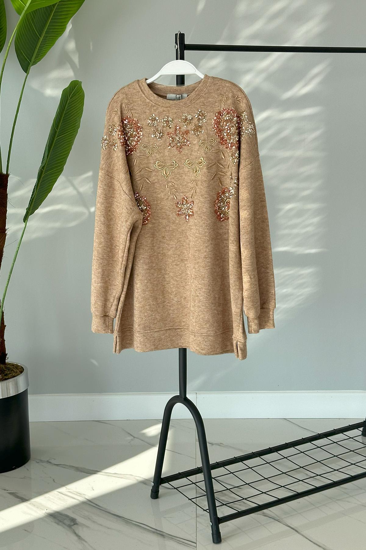 Triko Payet Nakış İşlemeli Kazak Tunik 31429 Camel