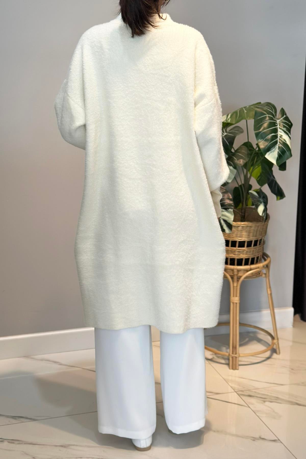 Uzun Düğme Detay Angora Hırka 25129 Ekru