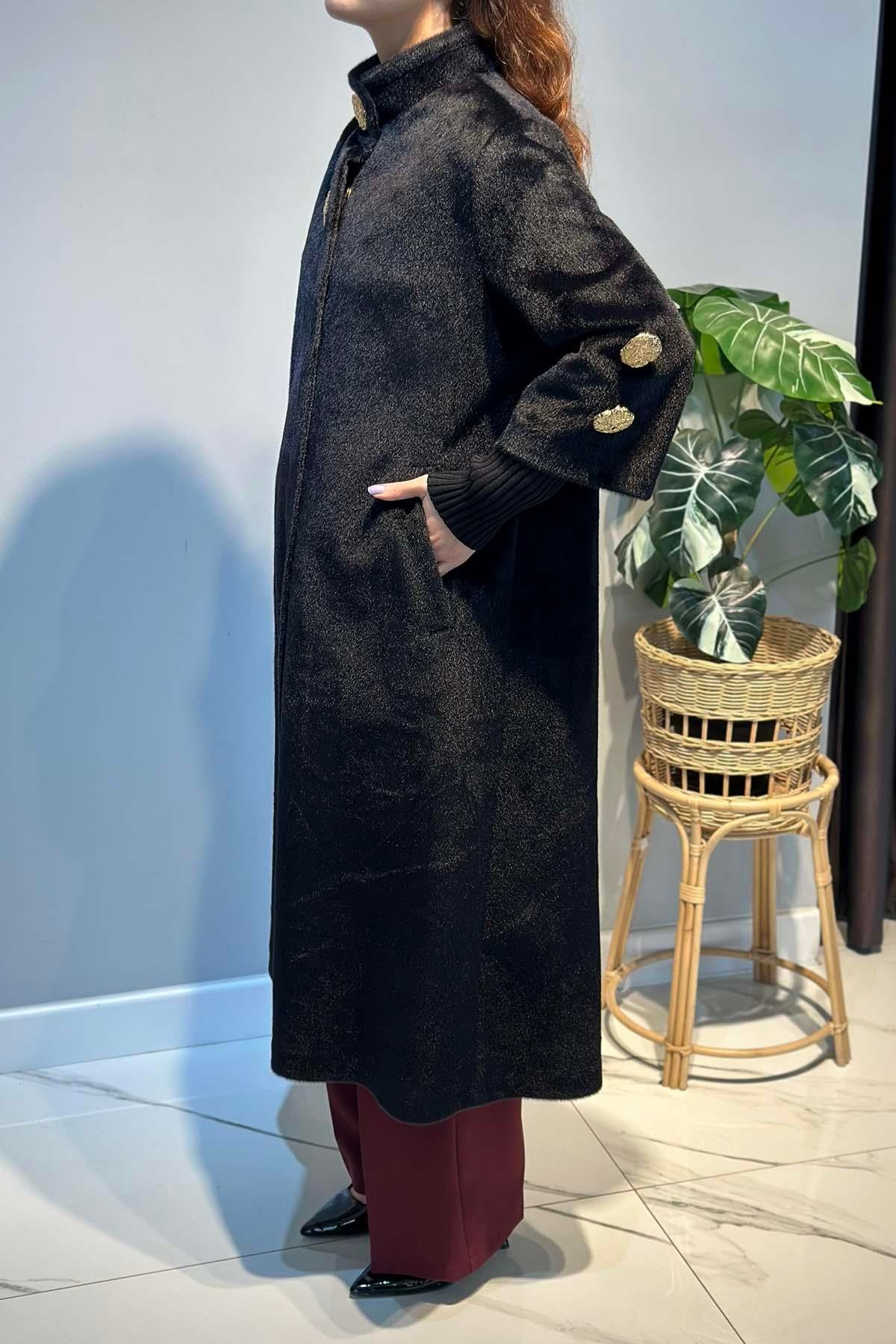 Yaka ve Kol Broş Detay Kaban 2586 Siyah