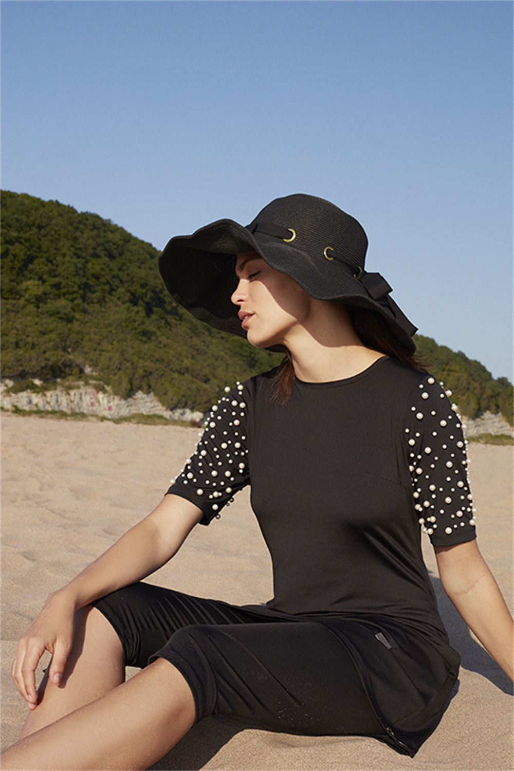 YARI KAPALI İNCİLİ MAYO