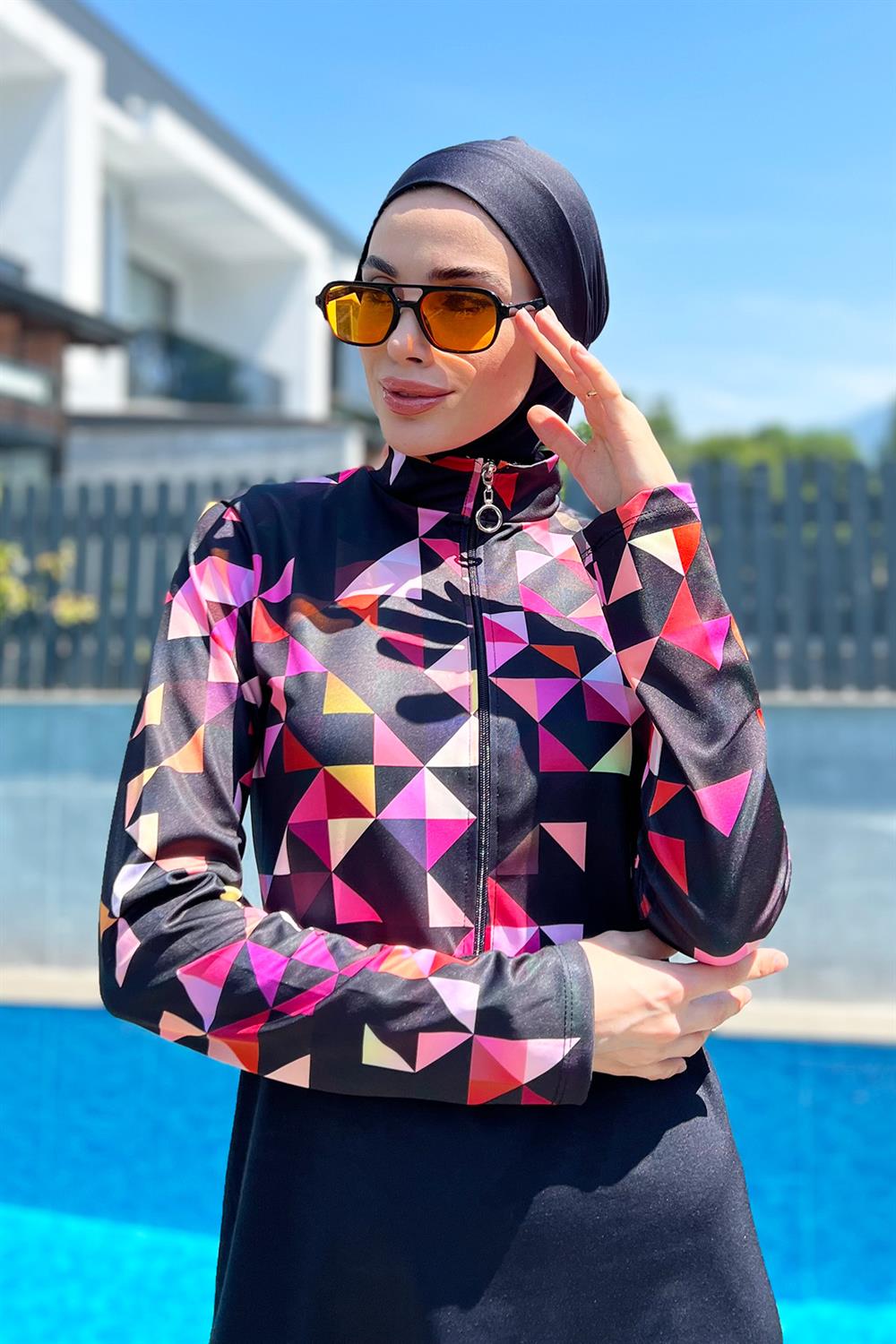 Yarım Fermuarlı Likralı Tam Kapalı Mayo R4501 Pembe Geometri