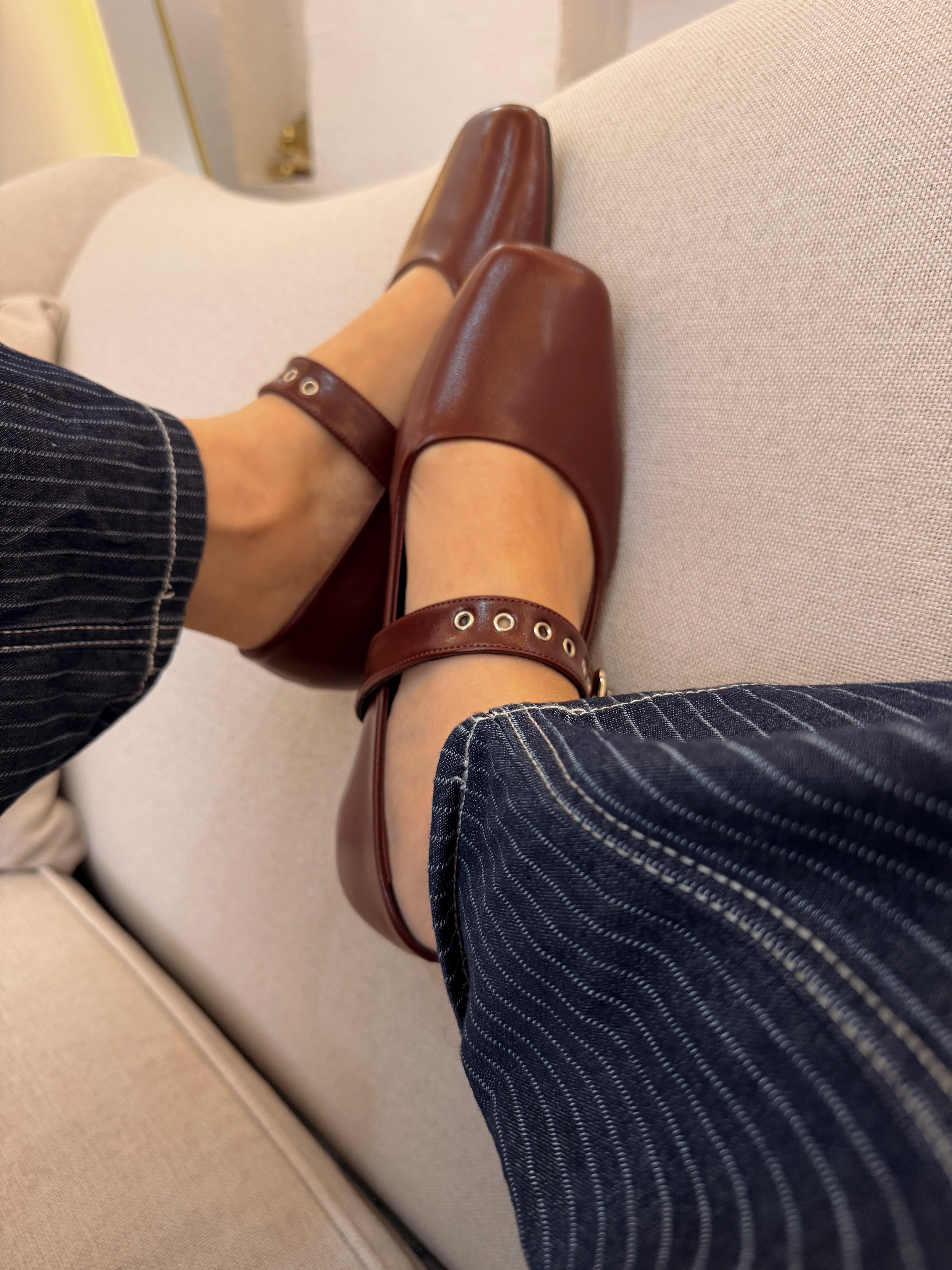 BORDO KEMERLİ  BABET