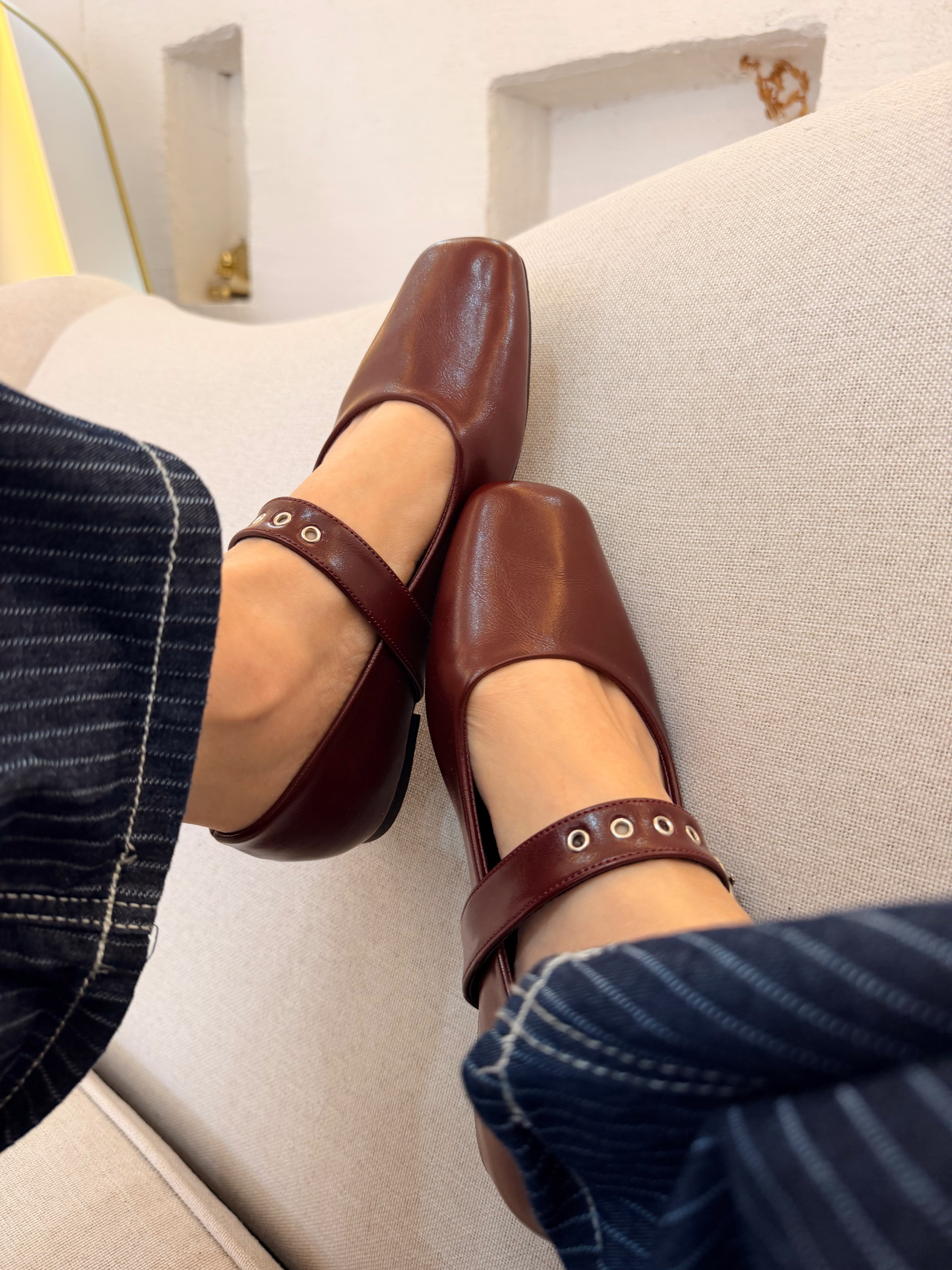 BORDO KEMERLİ  BABET