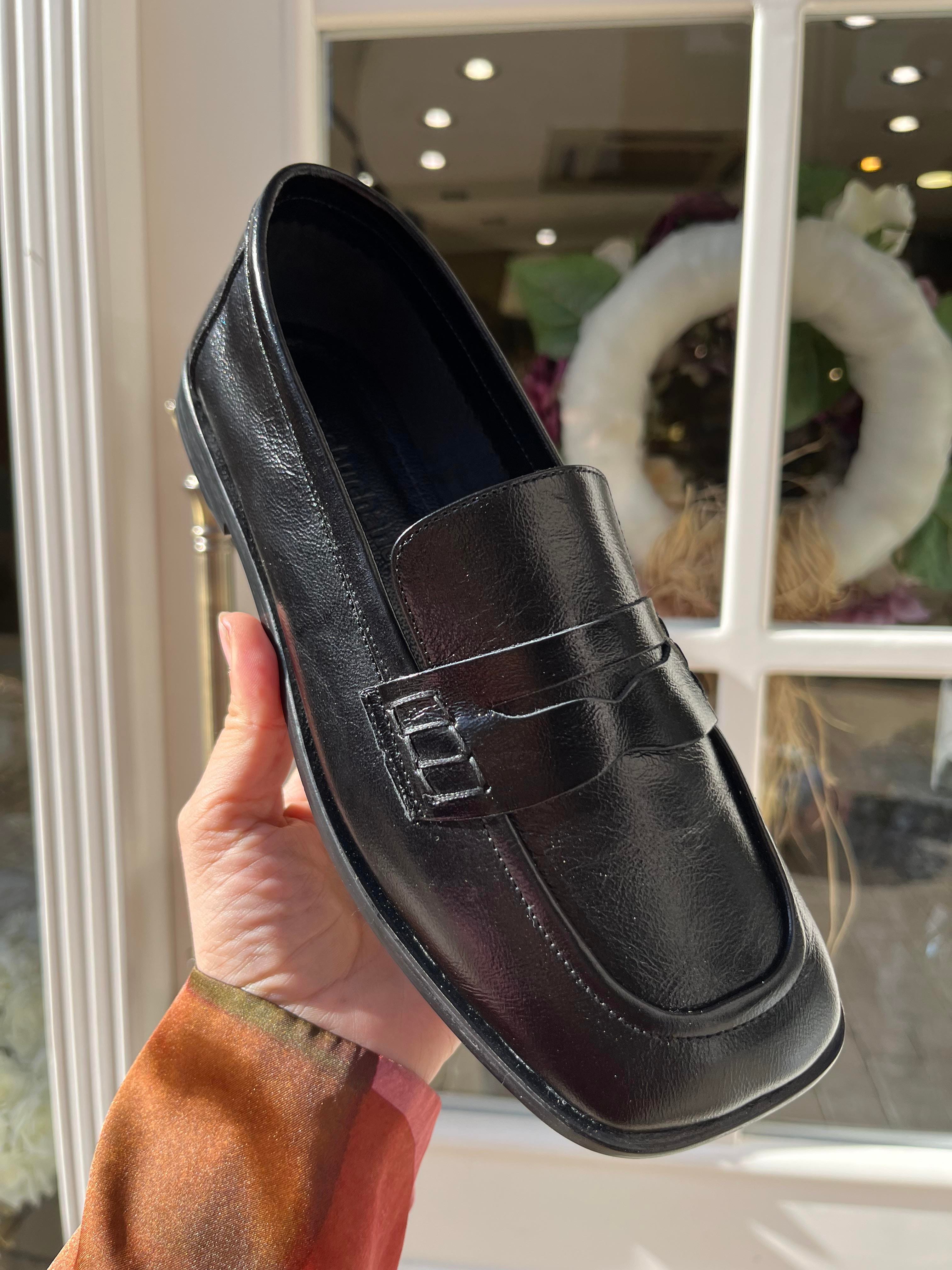 SİYAH BASIC KARE DERİ LEOFER