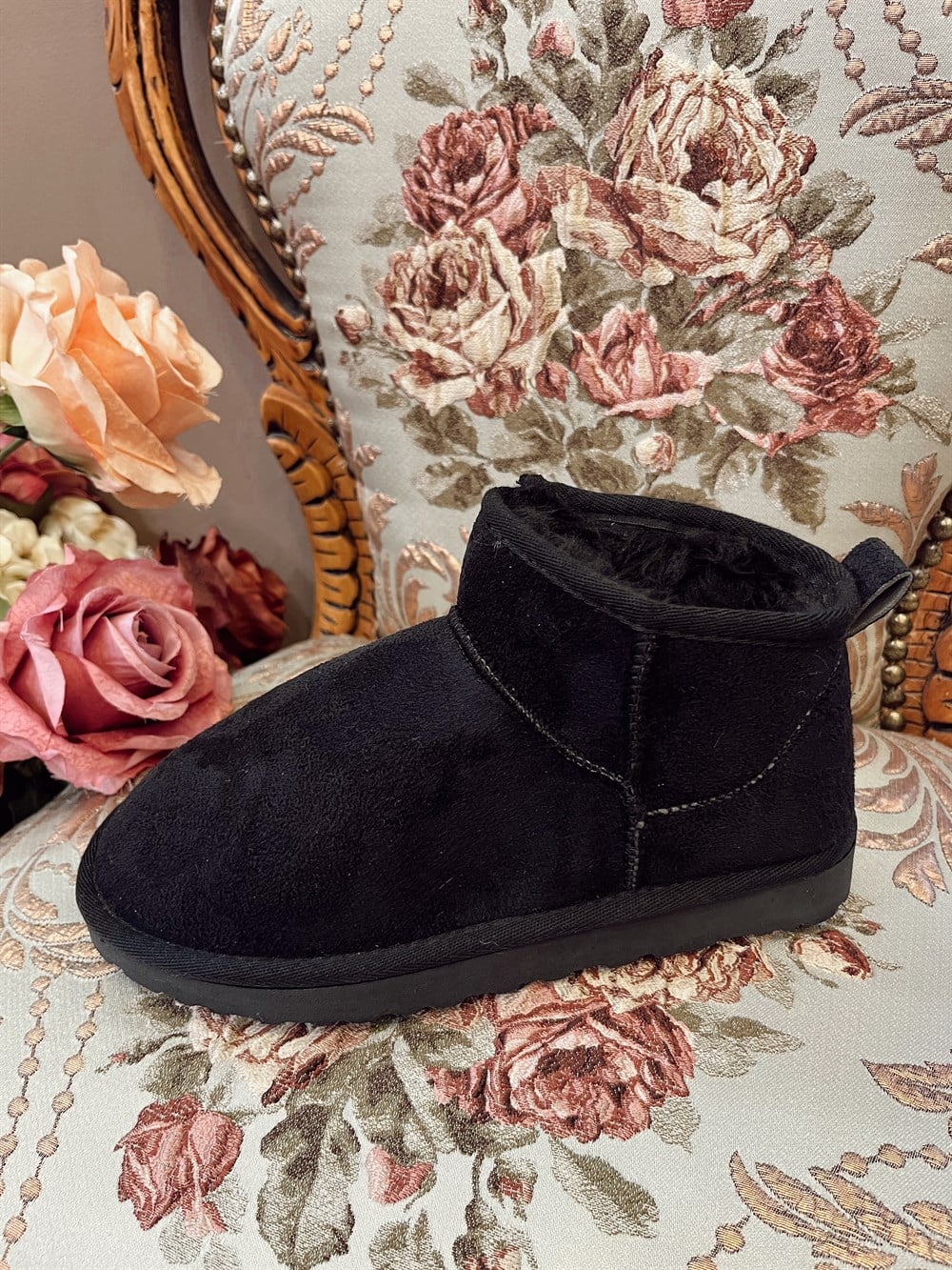 SİYAH KISA UGG