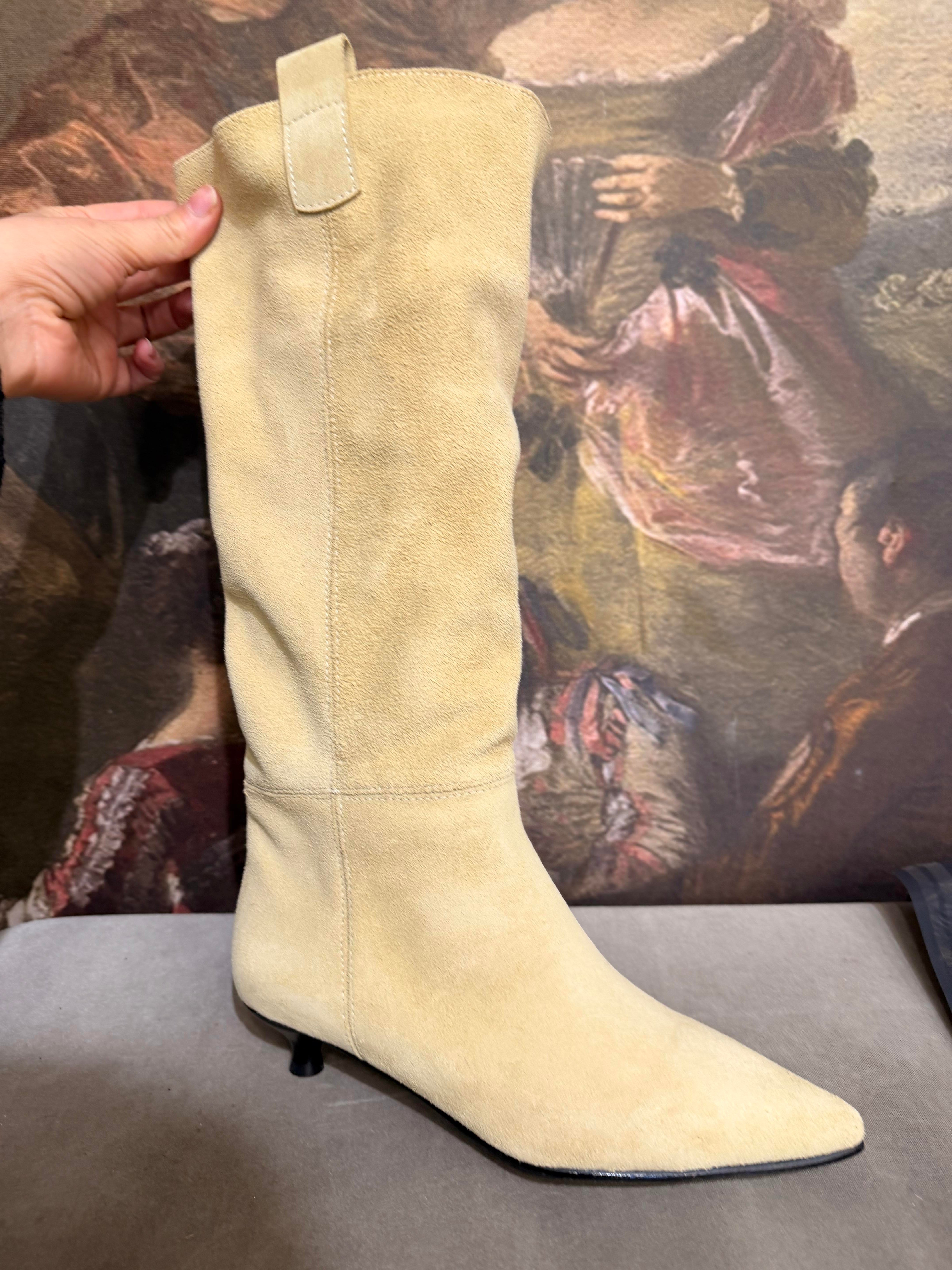 SOFT SARI SÜET MİNİ TOPUKLU ÇİZME