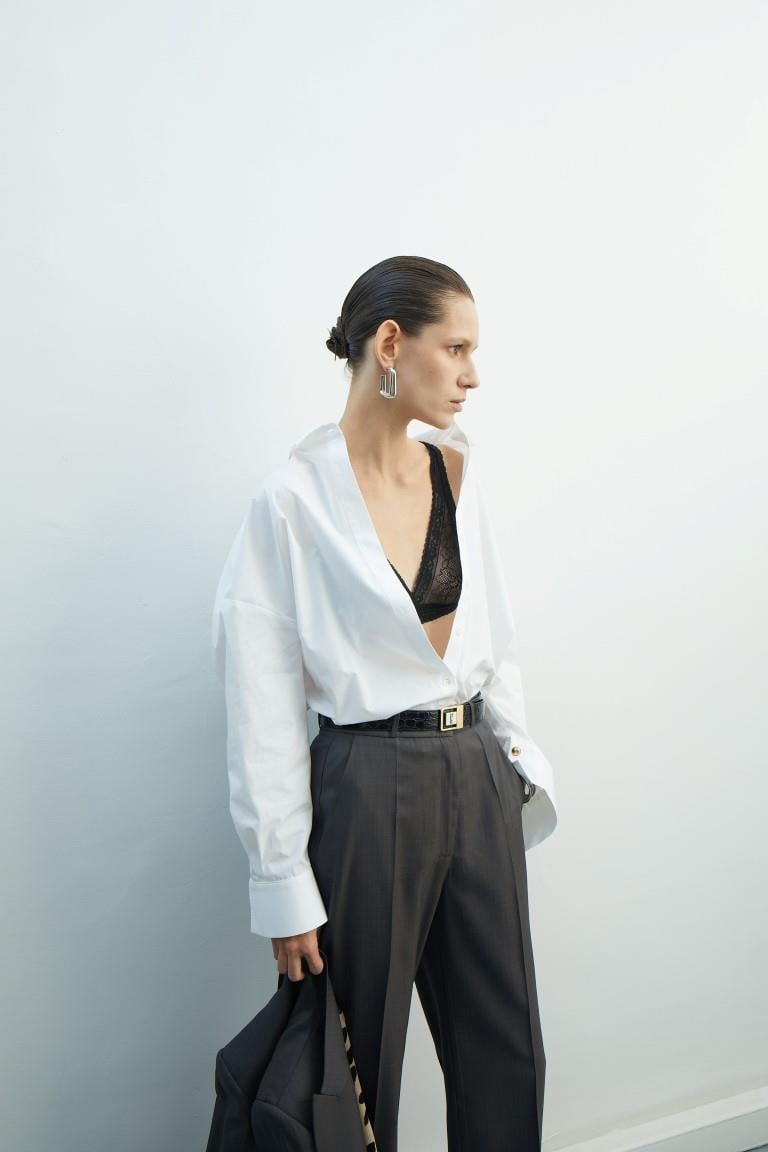 SORBE'Daily & UniformTHE BOYISH CUT-OUT SHIRT