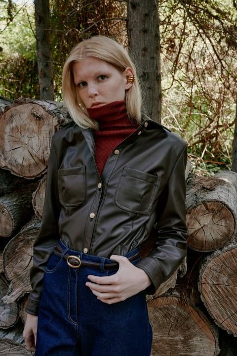 SORBE'Daily & UniformTHE FEMININE LEATHER SHIRT