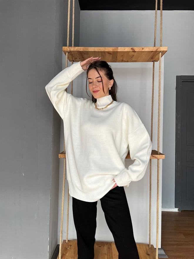 Boğazlı Oversize Kazak Kemik Rengi - Dominatrend