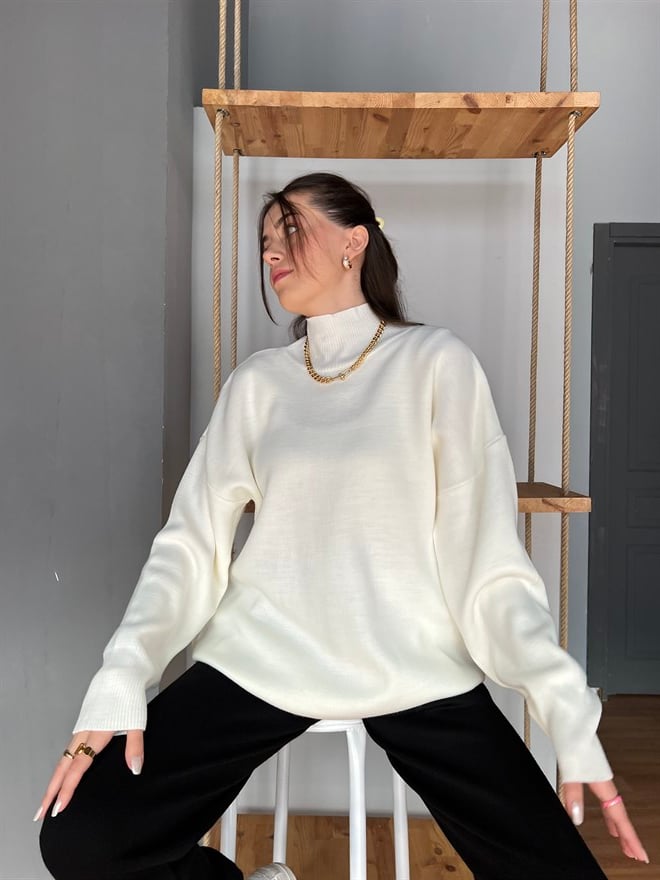 Boğazlı Oversize Kazak Kemik Rengi - Dominatrend