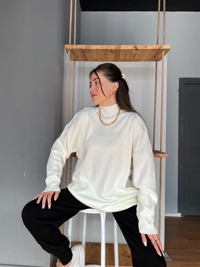 Boğazlı Oversize Kazak Kemik Rengi - Dominatrend