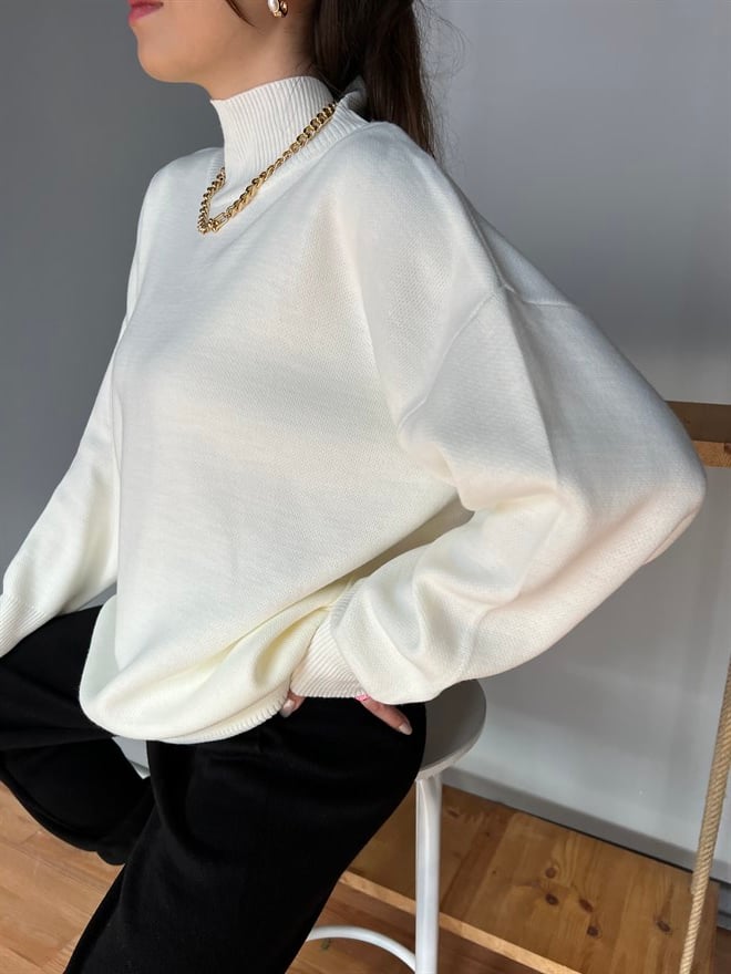 Boğazlı Oversize Kazak Kemik Rengi - Dominatrend