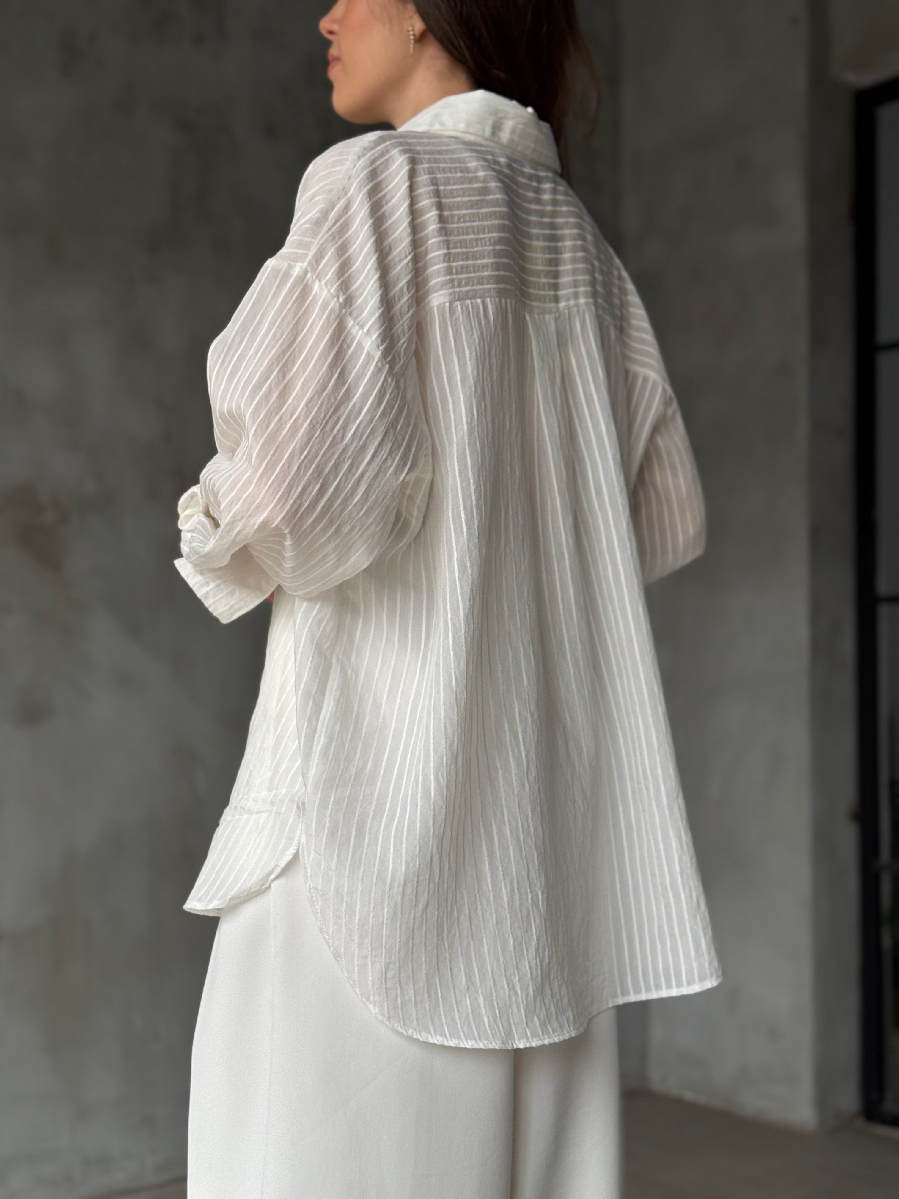 Çizgili Oversize Gömlek - Beyaz - Dominatrend