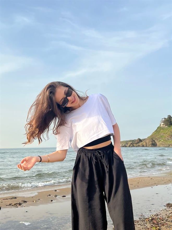 Crop Lastik Detaylı T-Shirt - Dominatrend