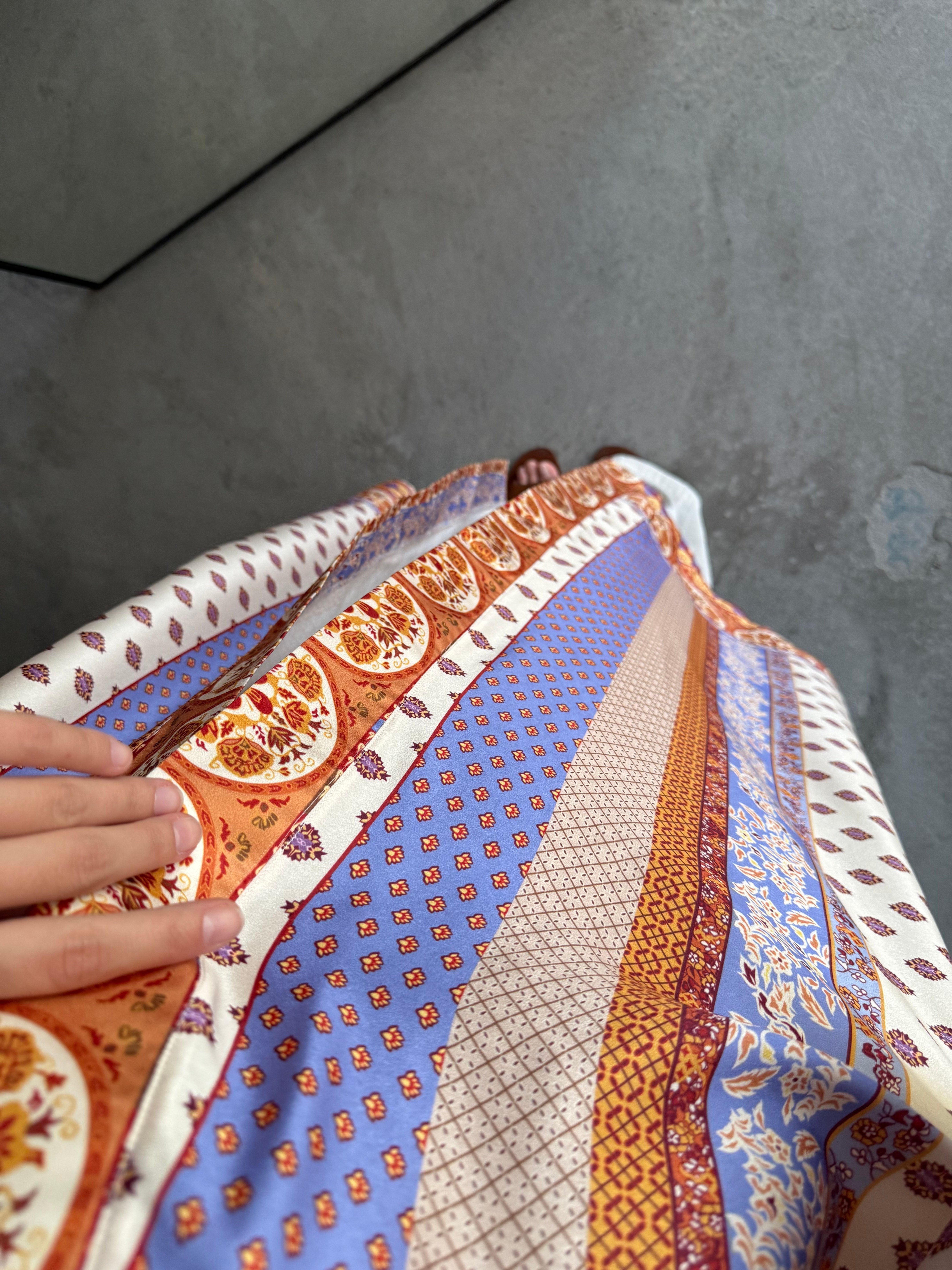 Desenli Renkli Saten Kimono  - Dominatrend