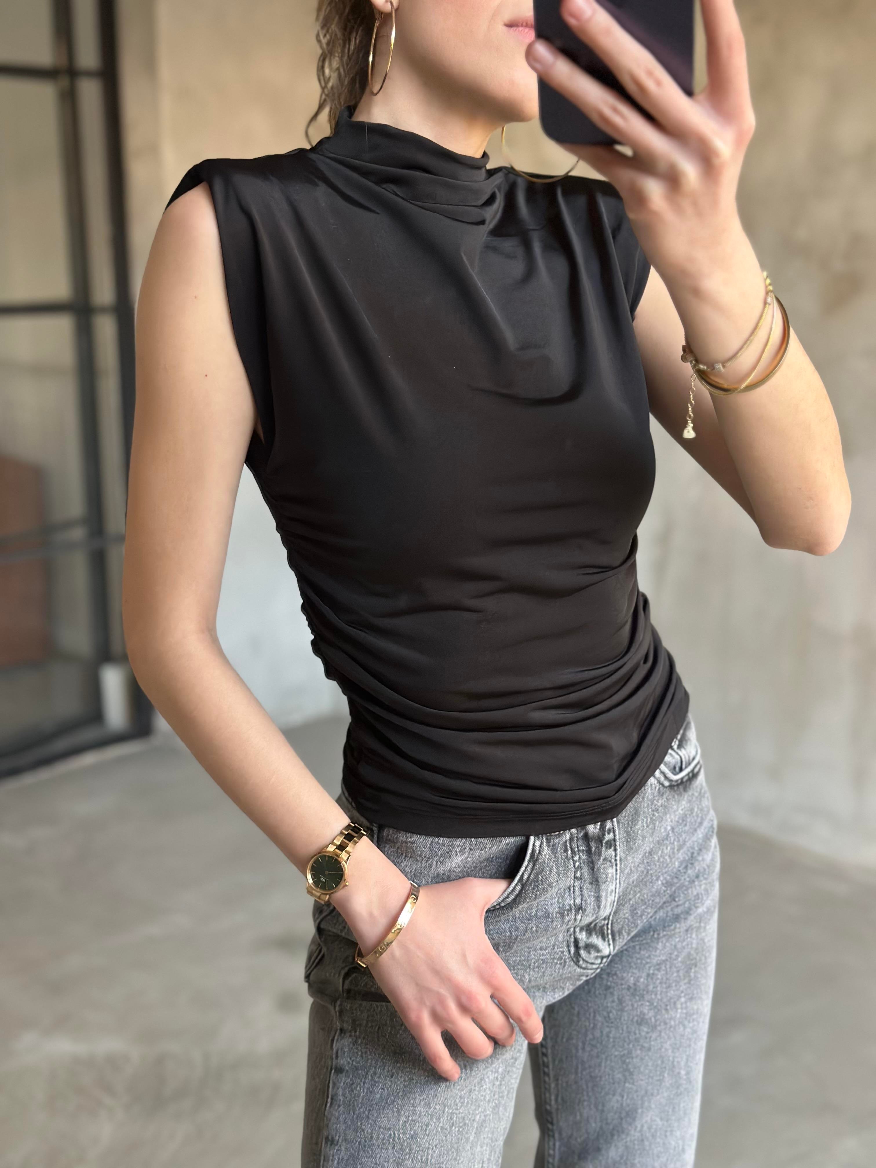 Dik Yaka Vatkalı Sıfır Kol Drape Detaylı Bluz - Siyah - Dominatrend
