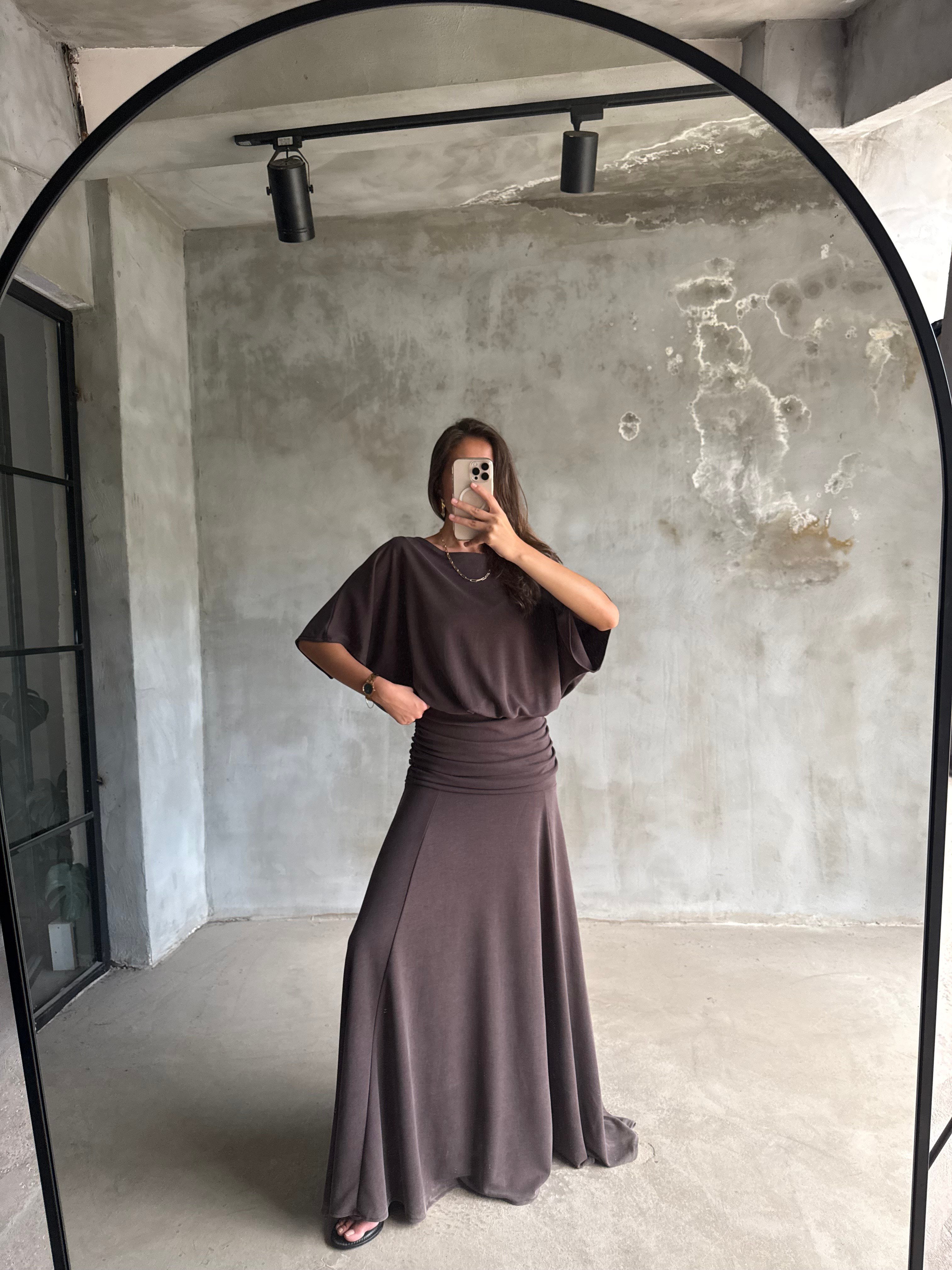 Drapeli Maxi Boy Pike Elbise Kahverengi - Dominatrend