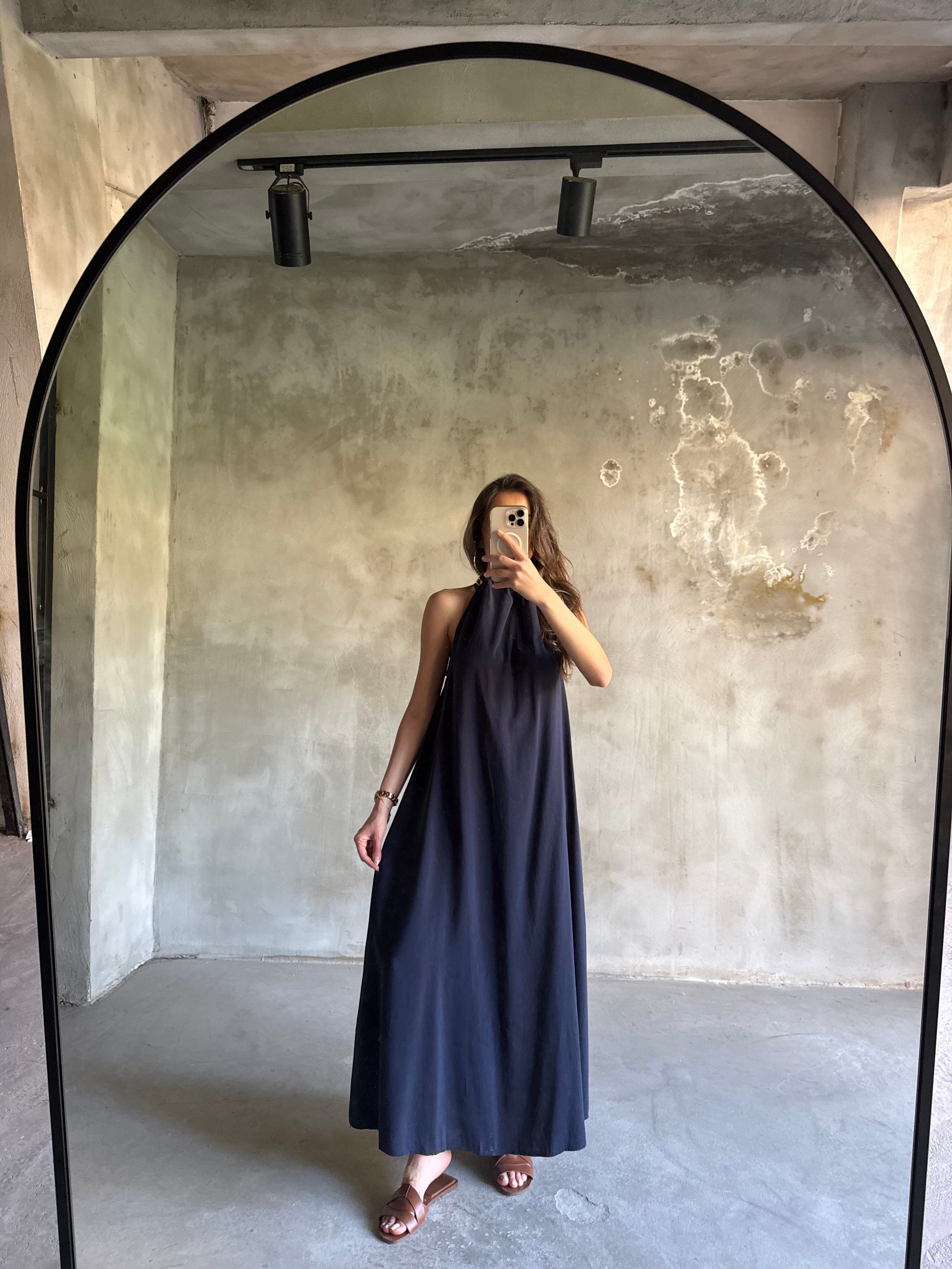 Halter Yaka Gold Kolye Detay Maxi Tensel Elbise - Lacivert - Dominatrend
