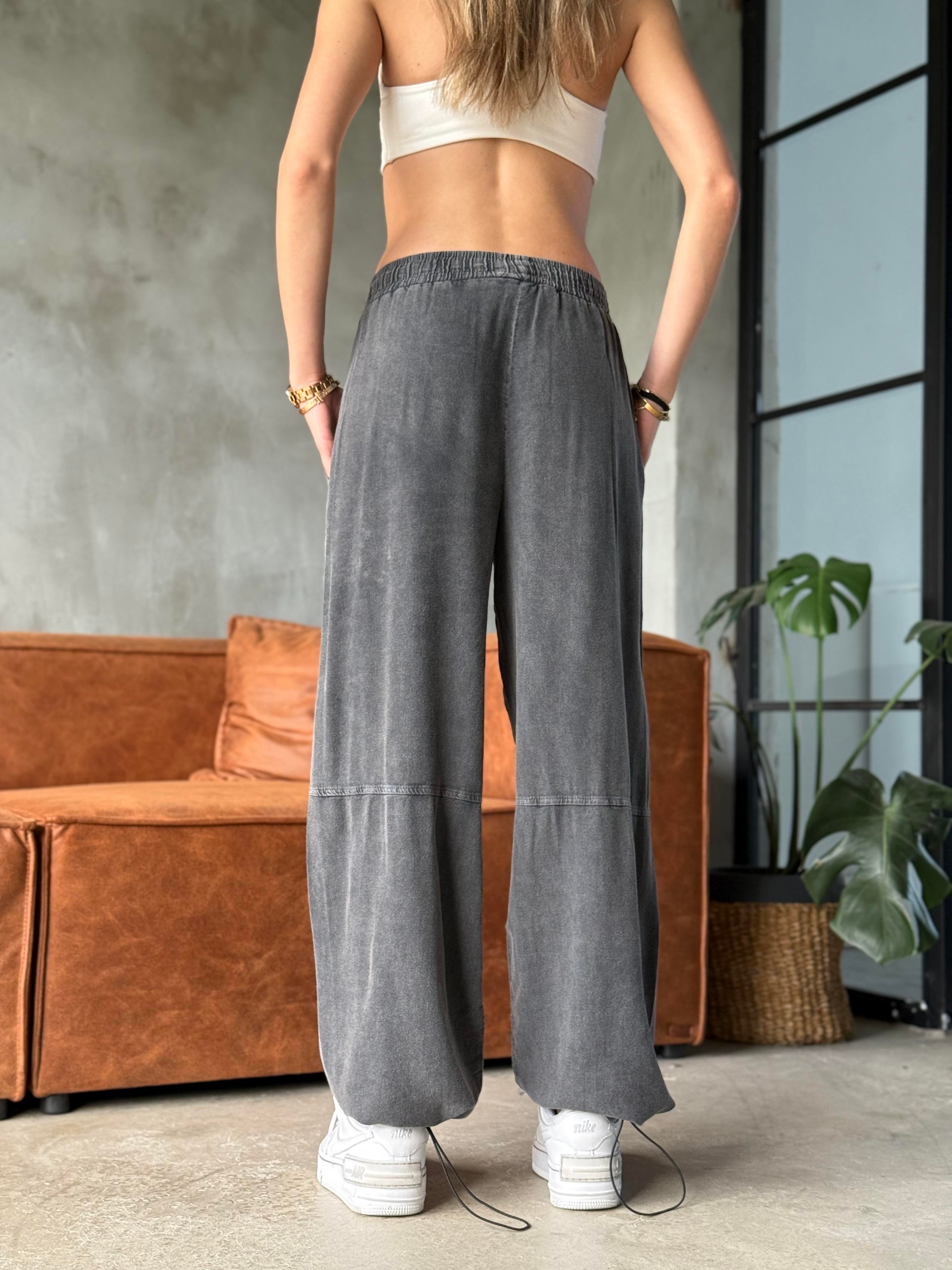 Hola Siyah Yıkamalı Paça Lastikli Pantolon - Dominatrend