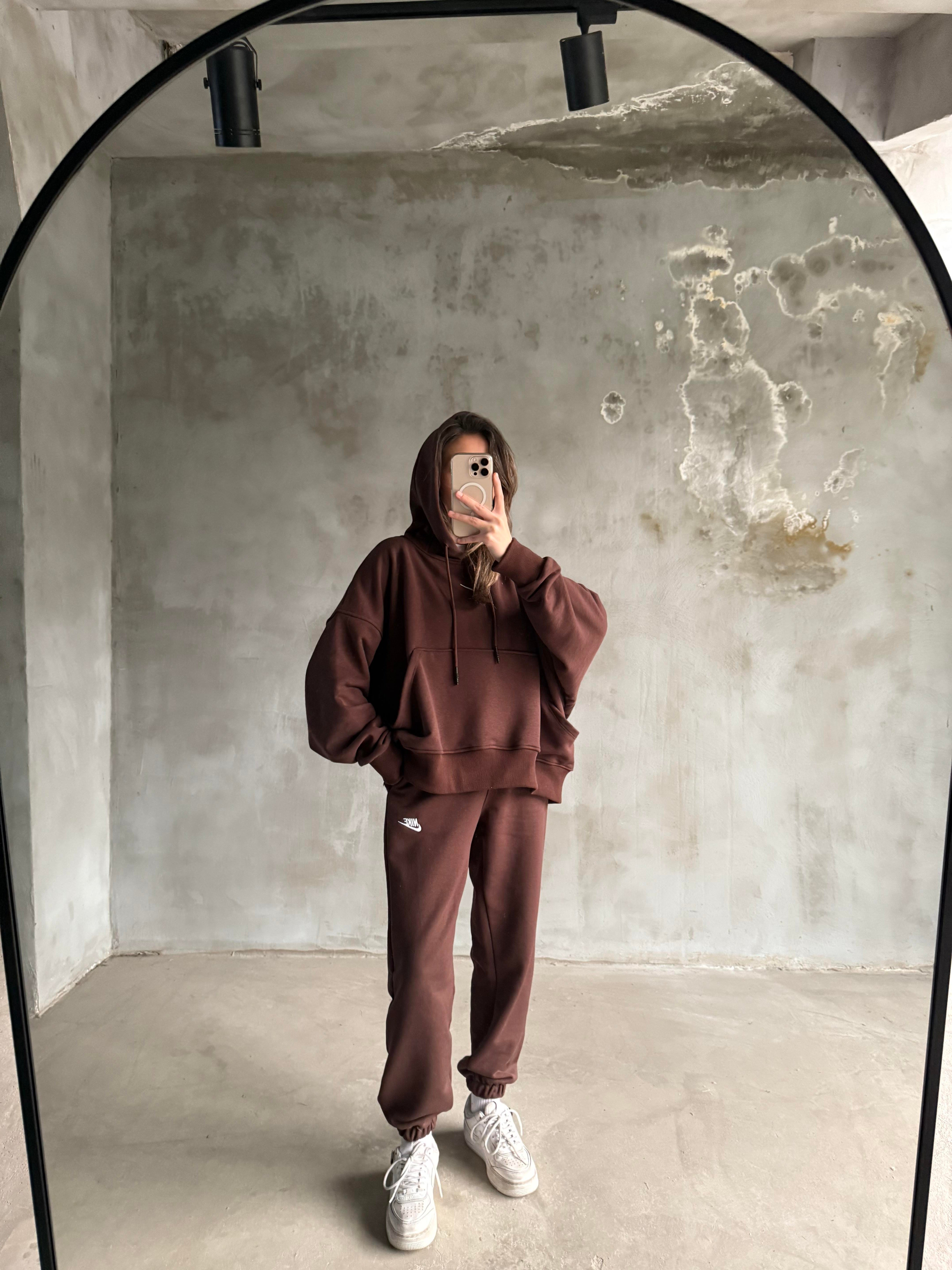 Kahve Nakışlı Oversize Eşofman Takımı - Dominatrend