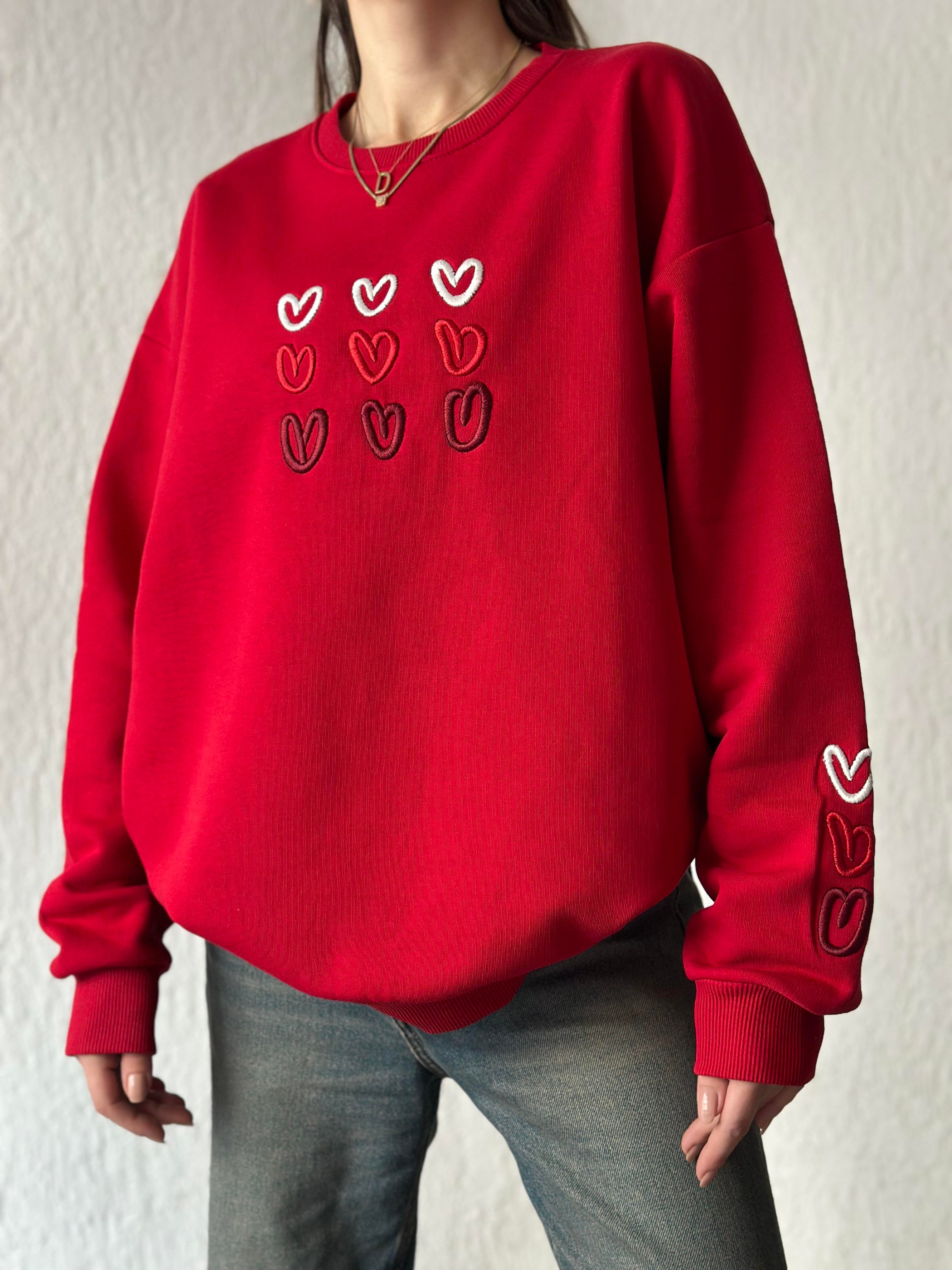 Kalp Nakışlı Oversize Sweatshirt - Kırmızı - Dominatrend