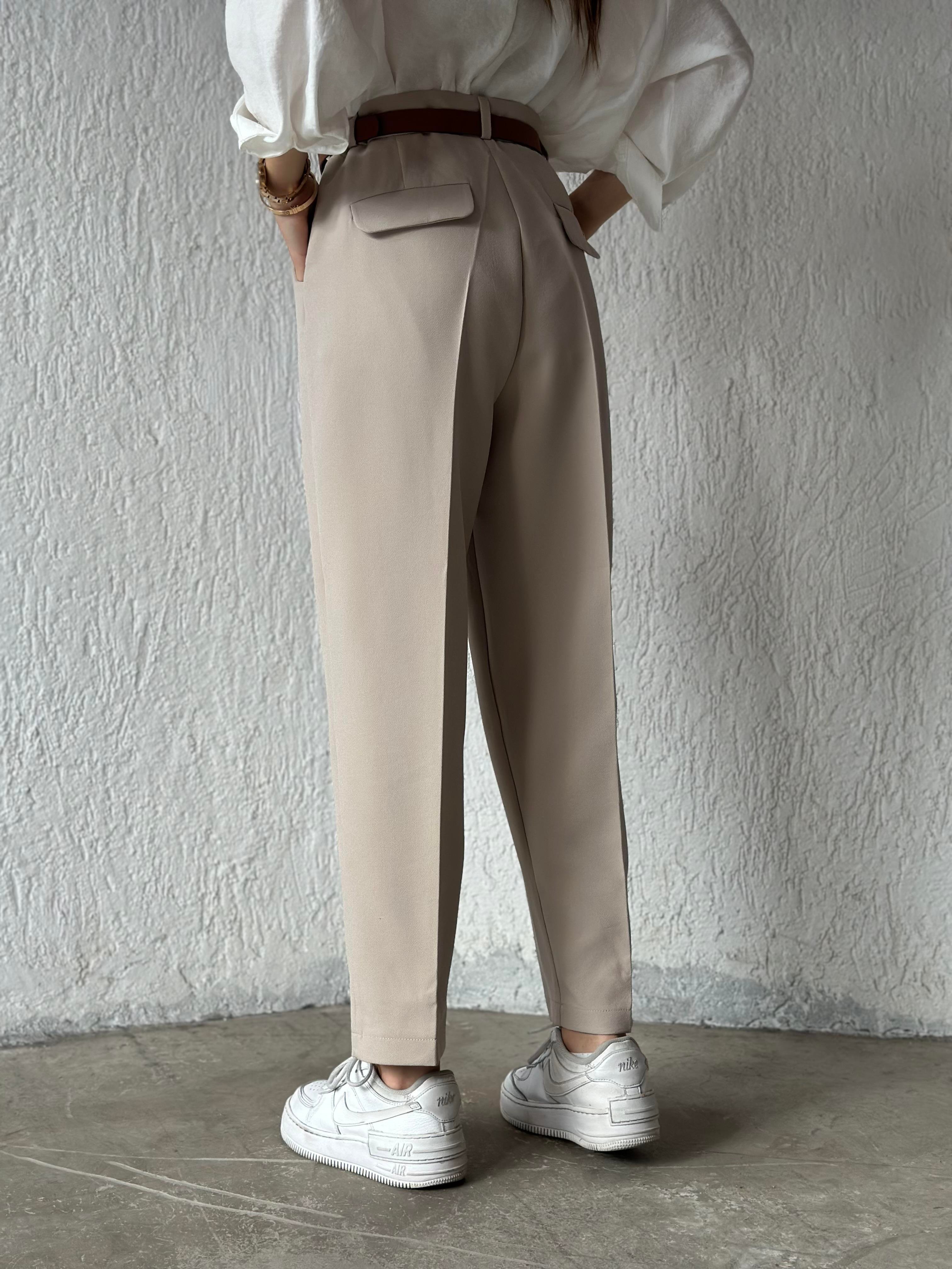 Kemerli Havuç Pantolon - Bej - Dominatrend