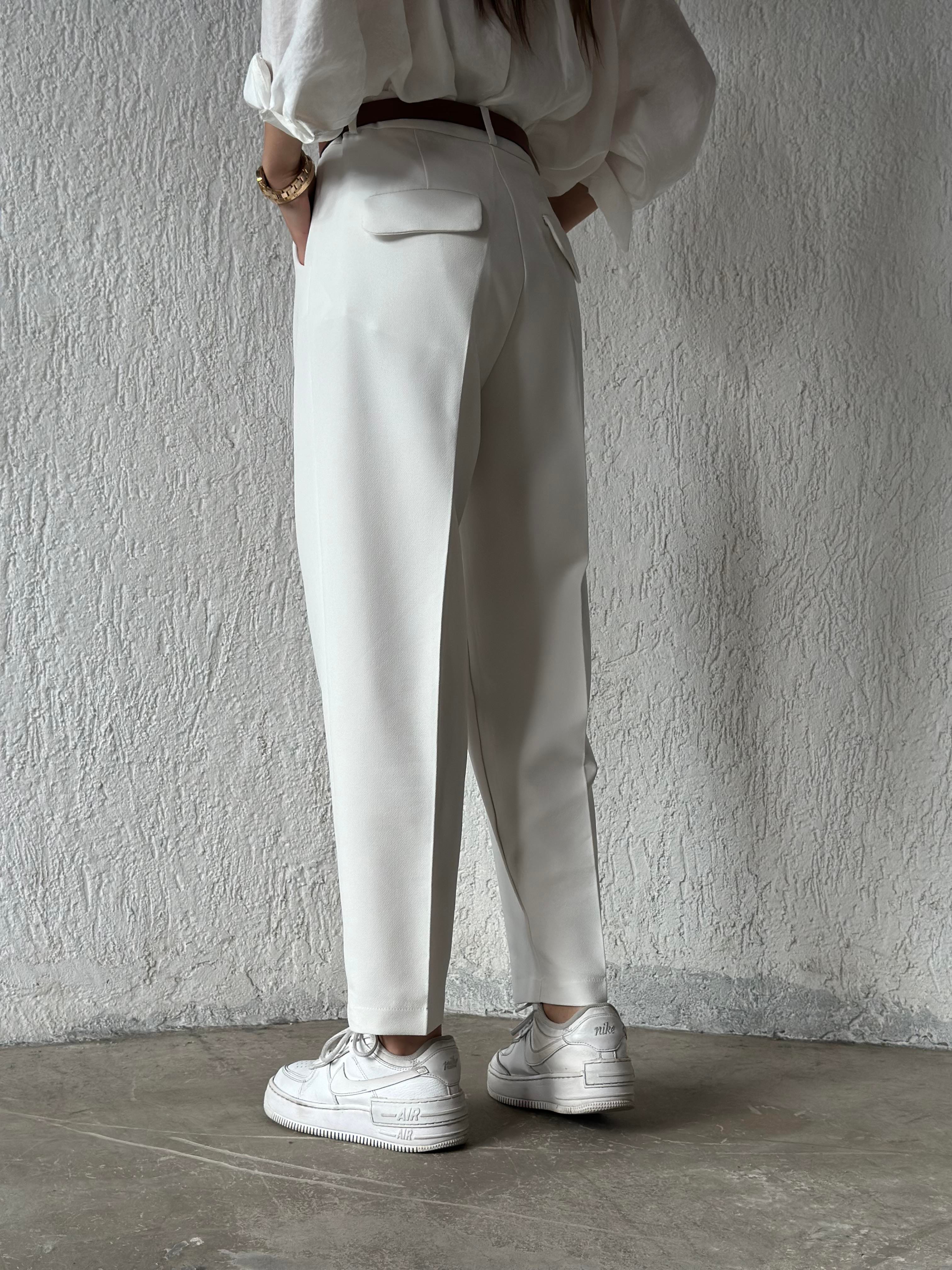 Kemerli Havuç Pantolon - Beyaz - Dominatrend