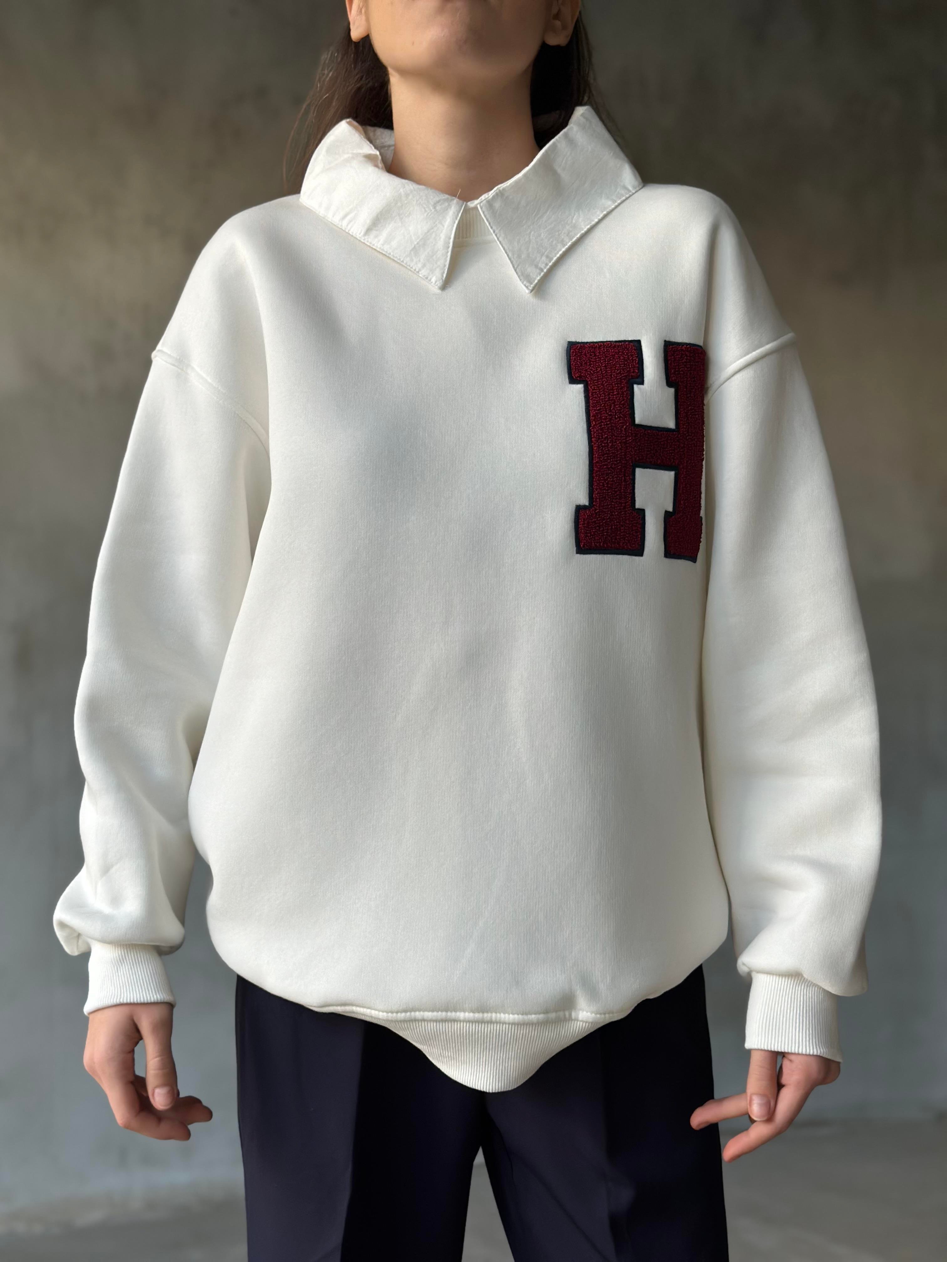 Kolej Nakışlı Oversize Sweatshirt - Beyaz - Dominatrend