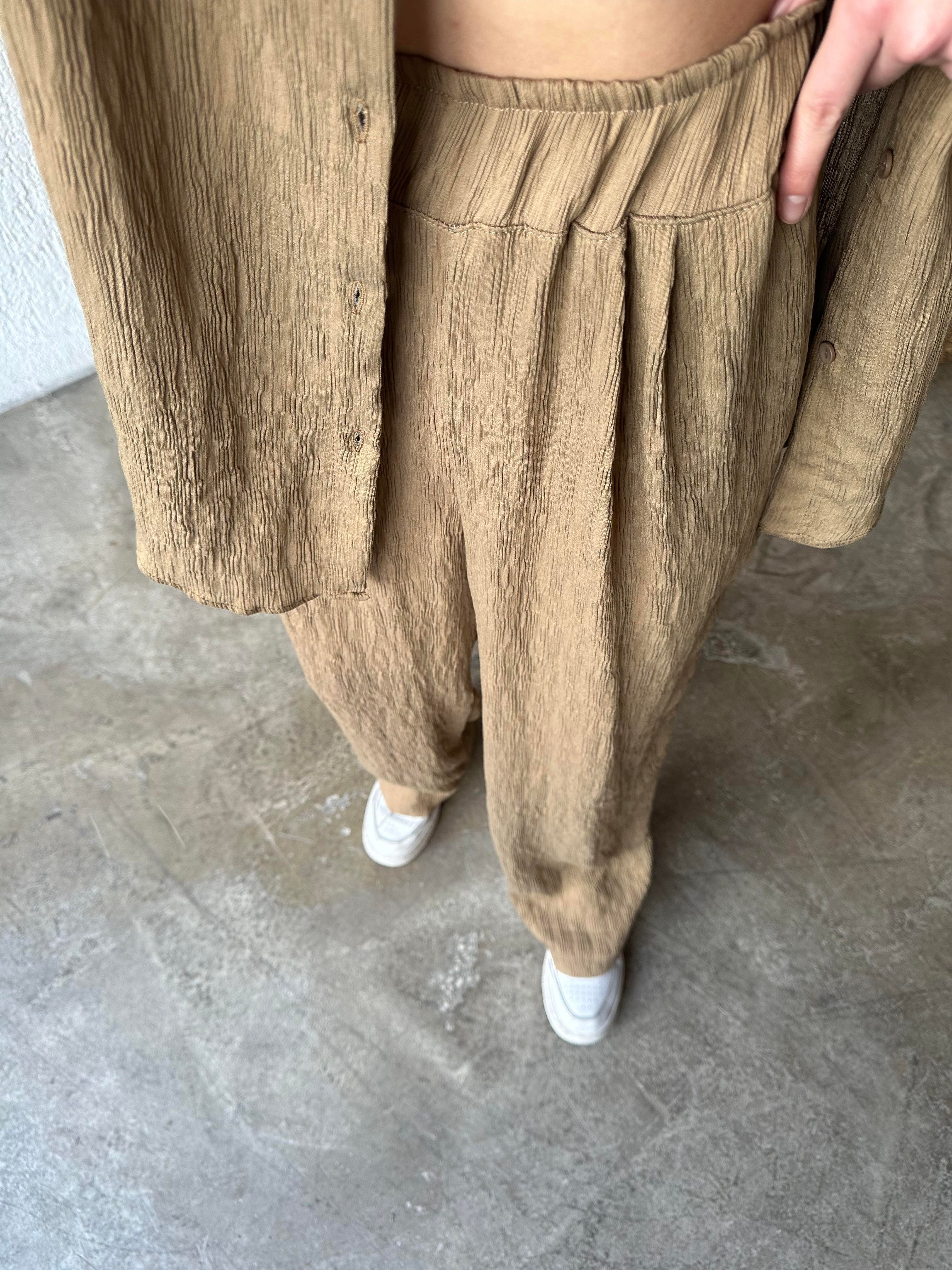 Koyu Bej Gömlek - Pantolon Gofre Takım - Dominatrend