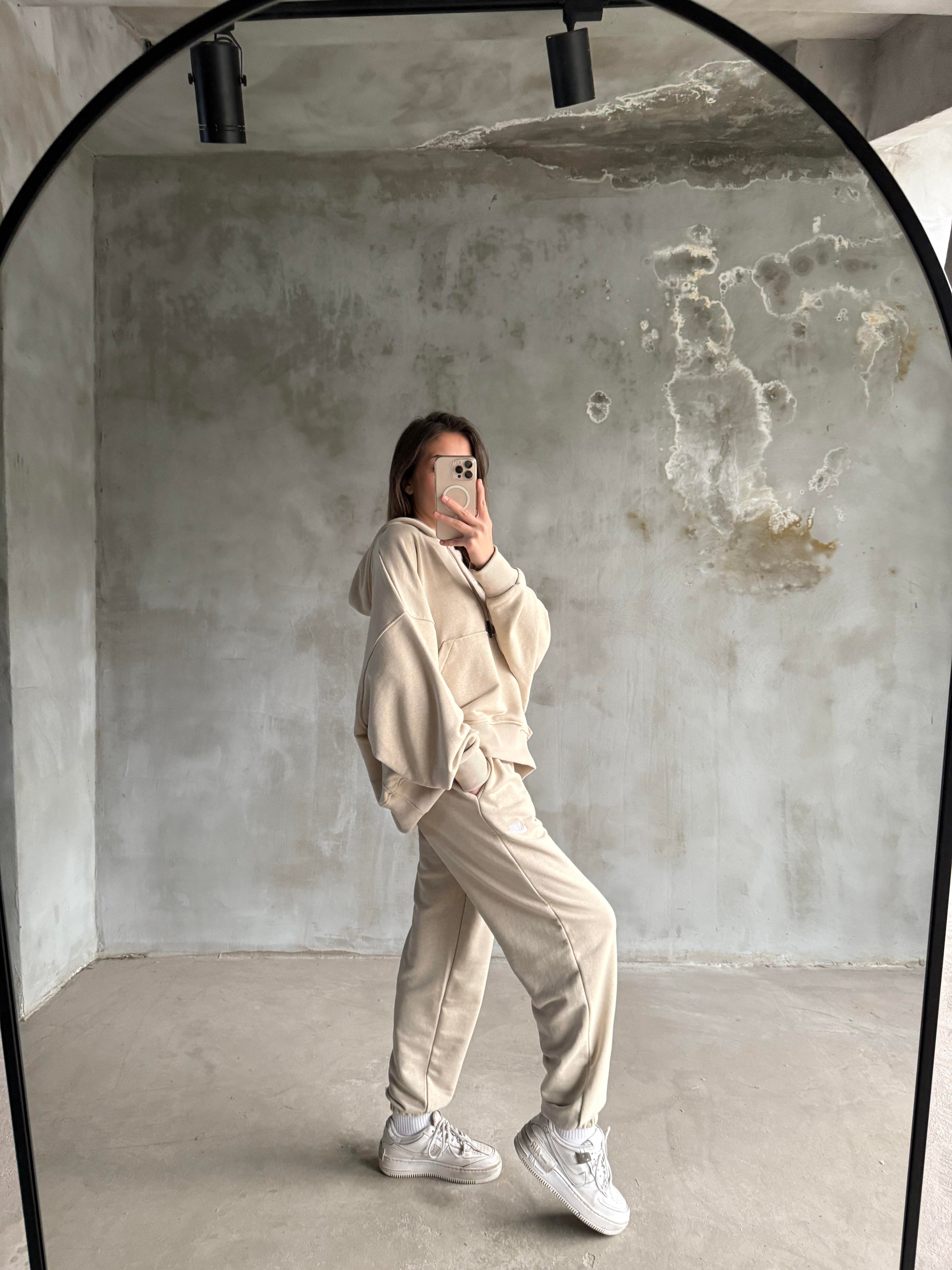 Krem Nakışlı Oversize Eşofman Takımı - Dominatrend
