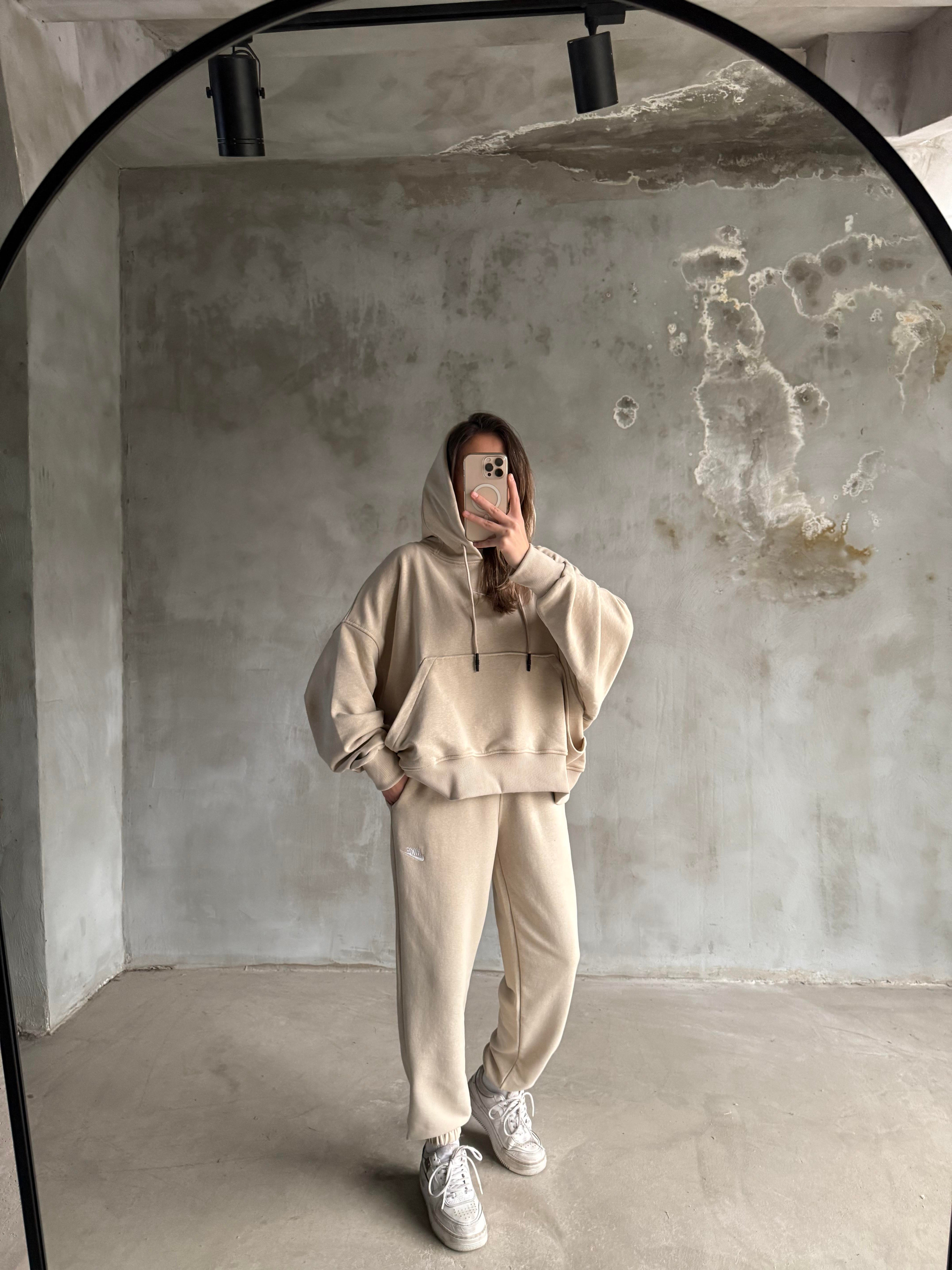 Krem Nakışlı Oversize Eşofman Takımı - Dominatrend