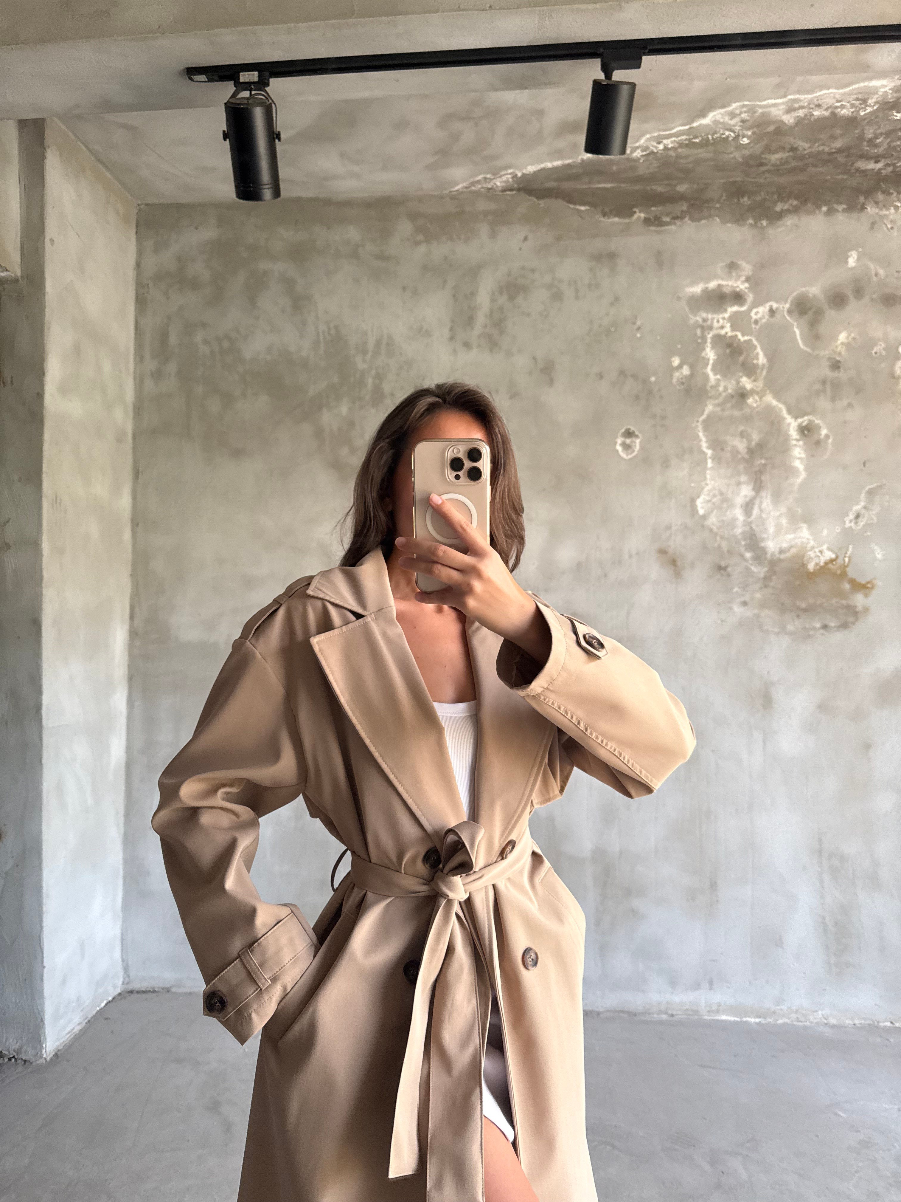 Kruvaze Yaka Kuşaklı Uzun Trençkot - Camel - Dominatrend