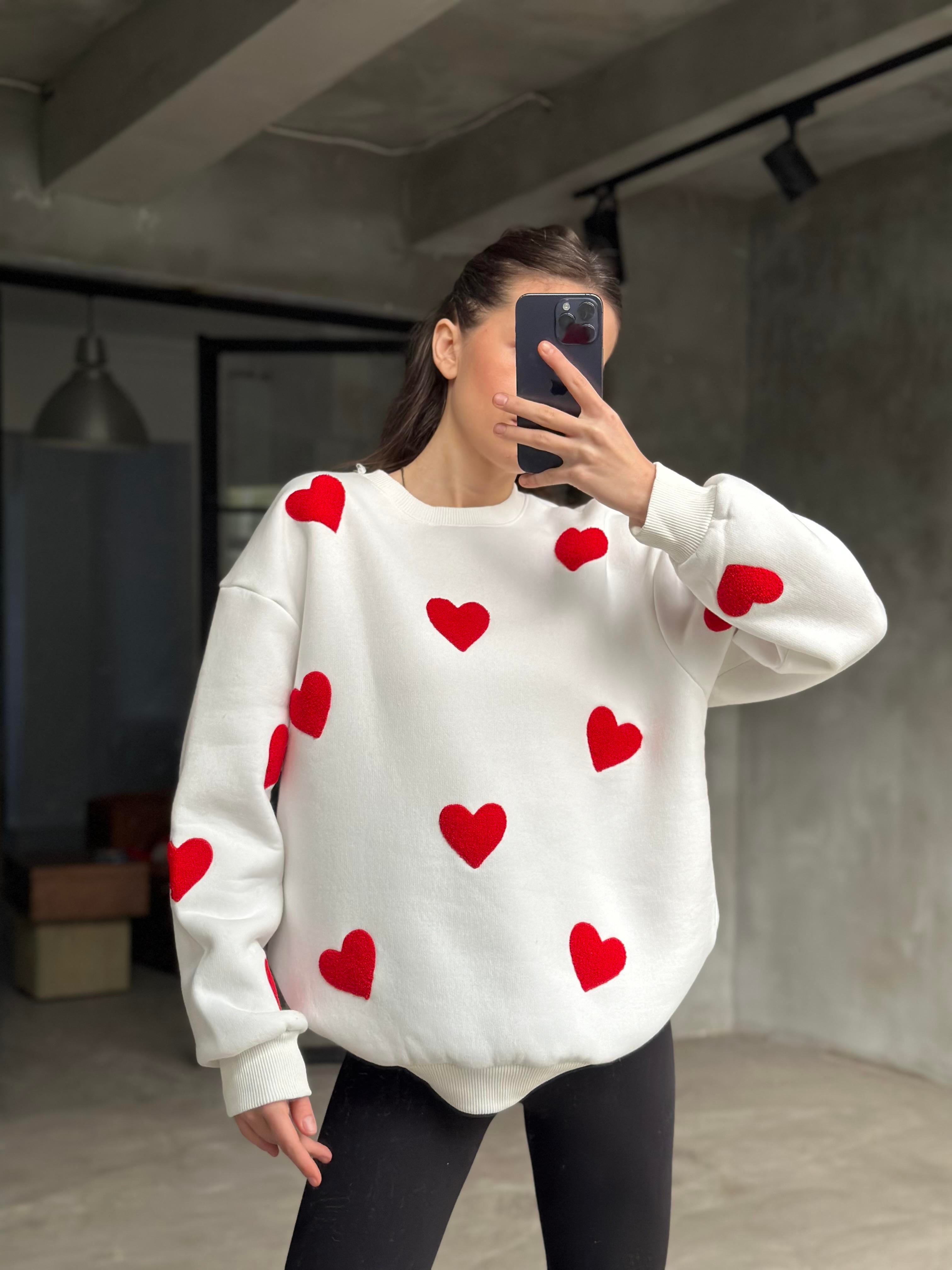 Love Kalp Nakışlı Sweatshirt - Beyaz - Dominatrend