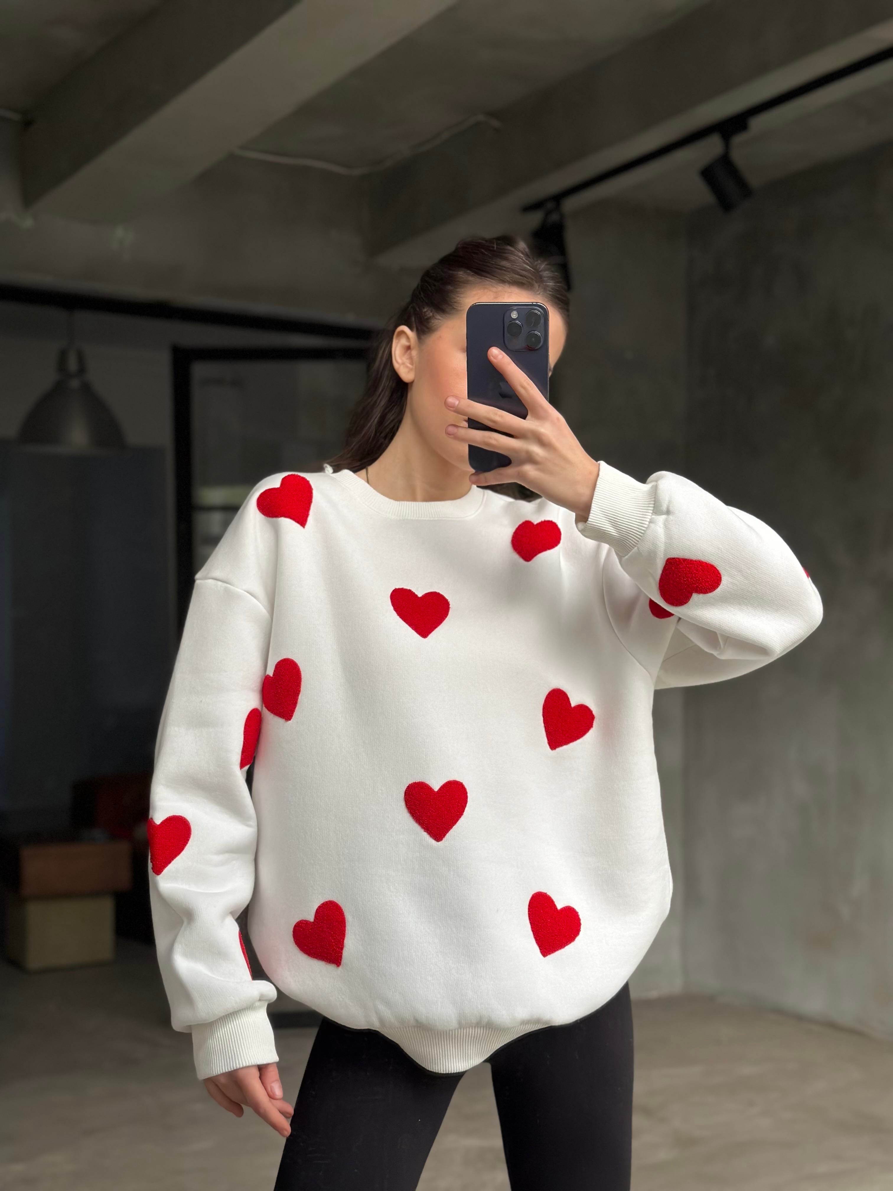 Love Kalp Nakışlı Sweatshirt - Beyaz - Dominatrend