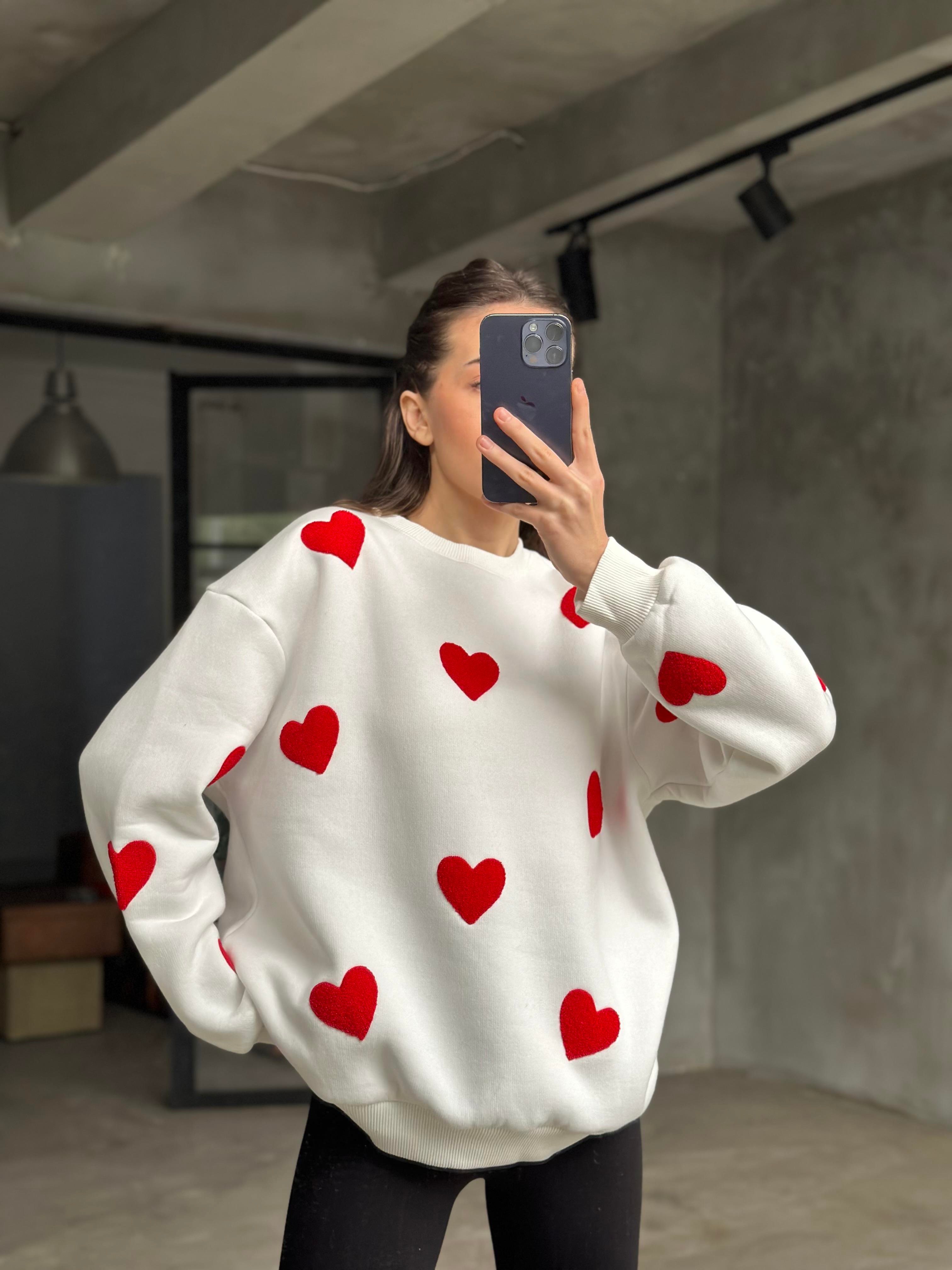 Love Kalp Nakışlı Sweatshirt - Beyaz - Dominatrend