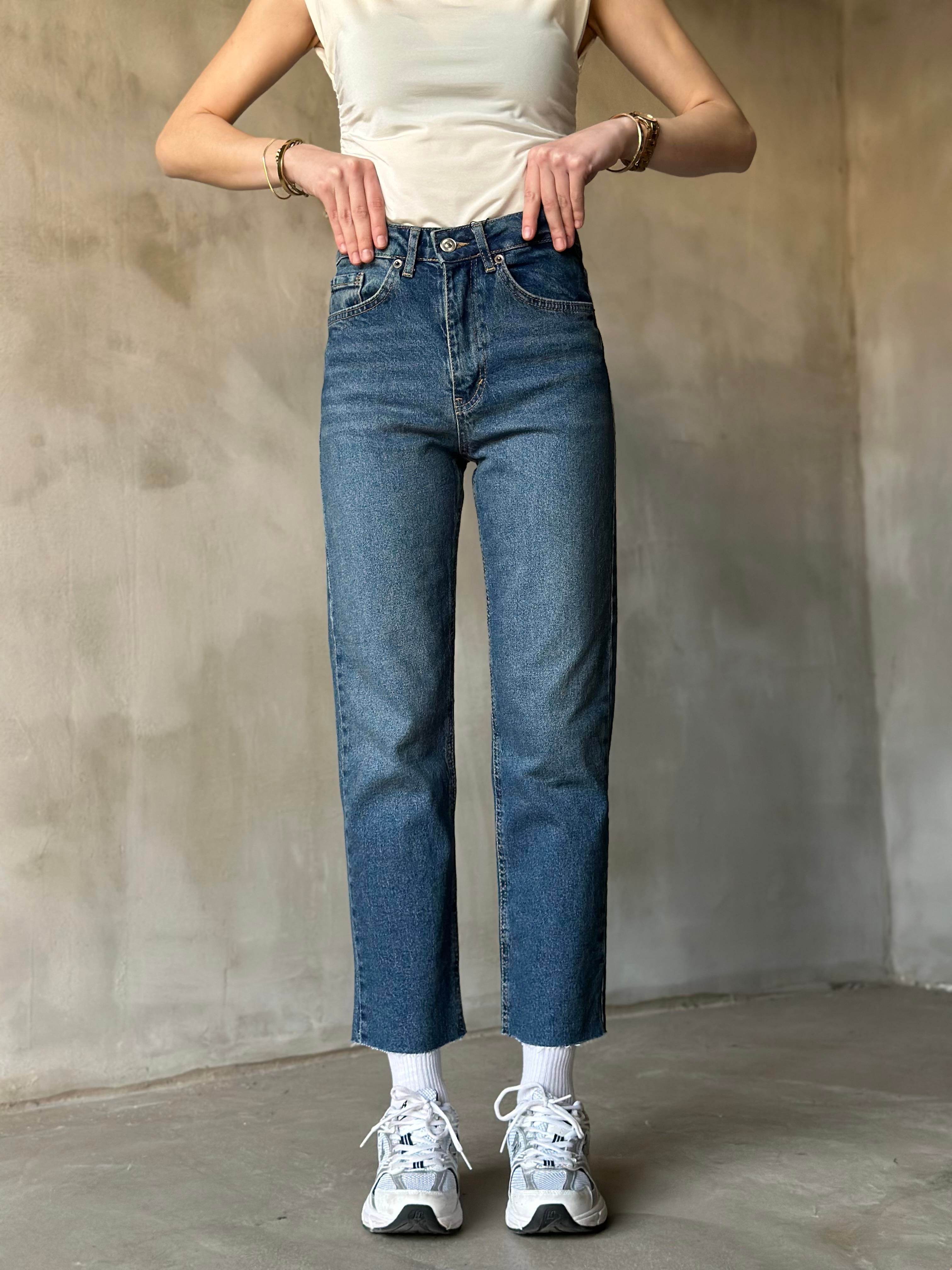 Mavi Kesik Paça Boyfit Jean - Dominatrend