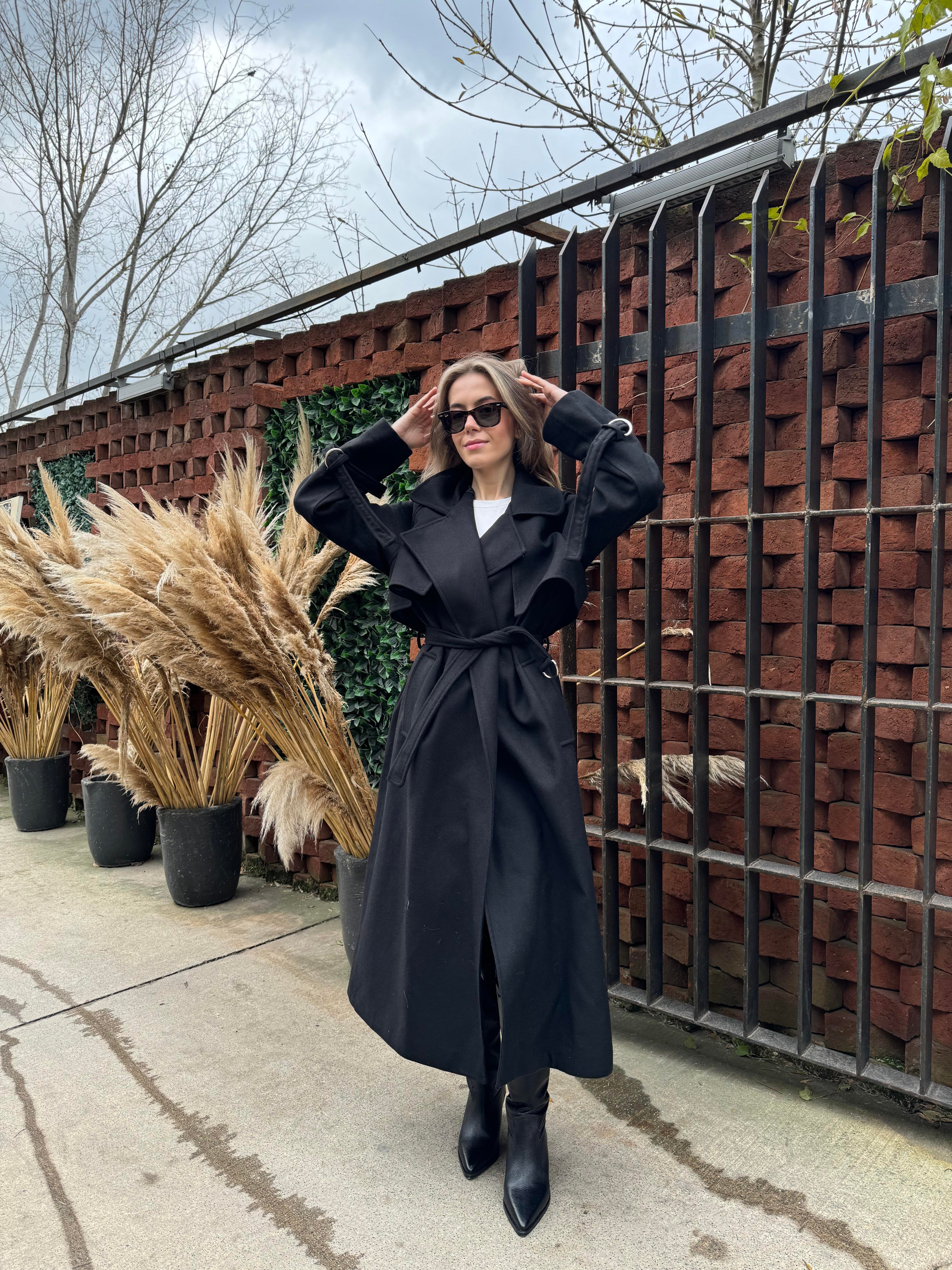 Metal Detay Oversize Maxi Boy Kuşaklı Kaşe Kaban - Siyah - Dominatrend