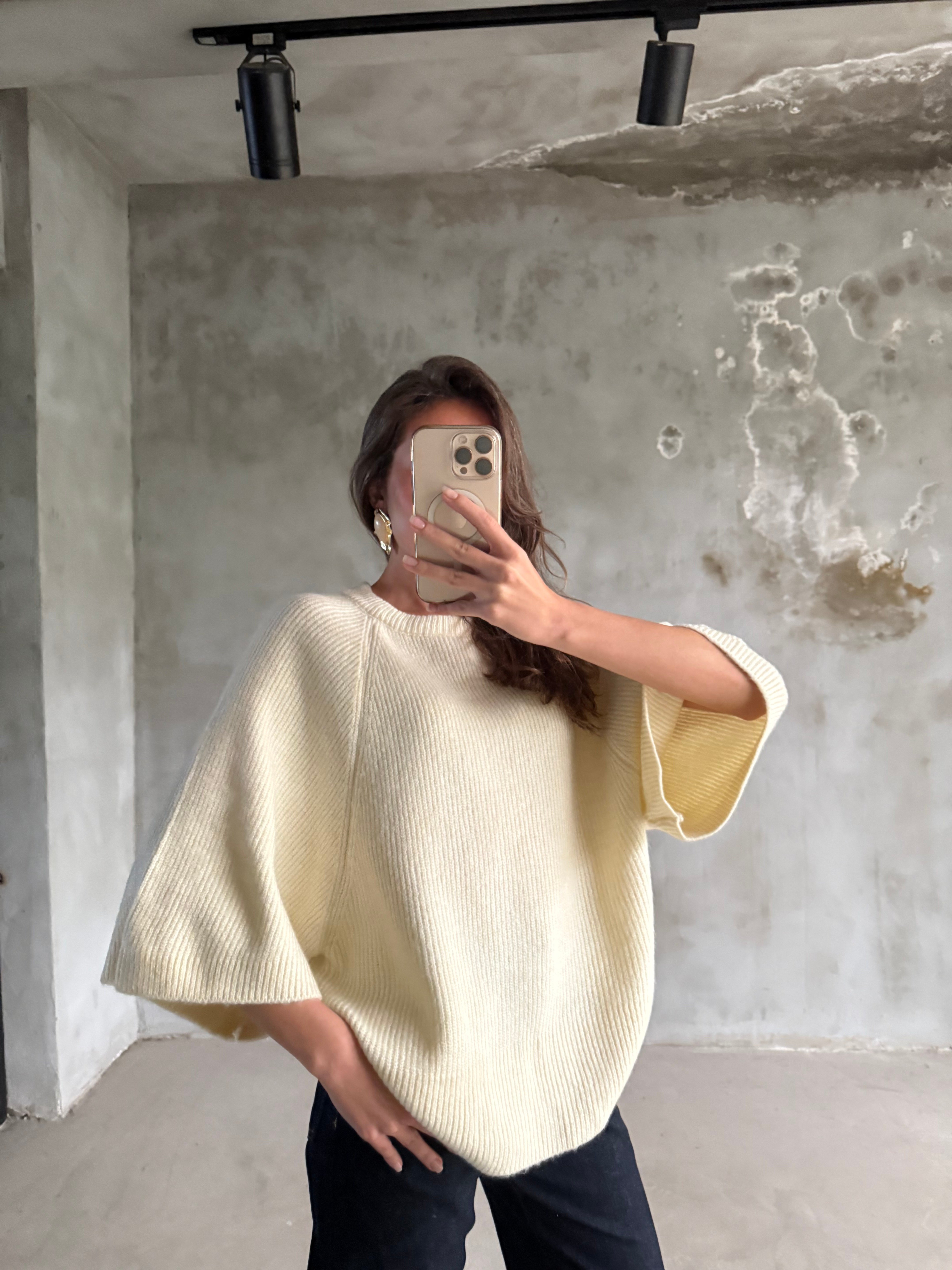 Oversize Fakir Kol Örme Kazak - Krem - Dominatrend