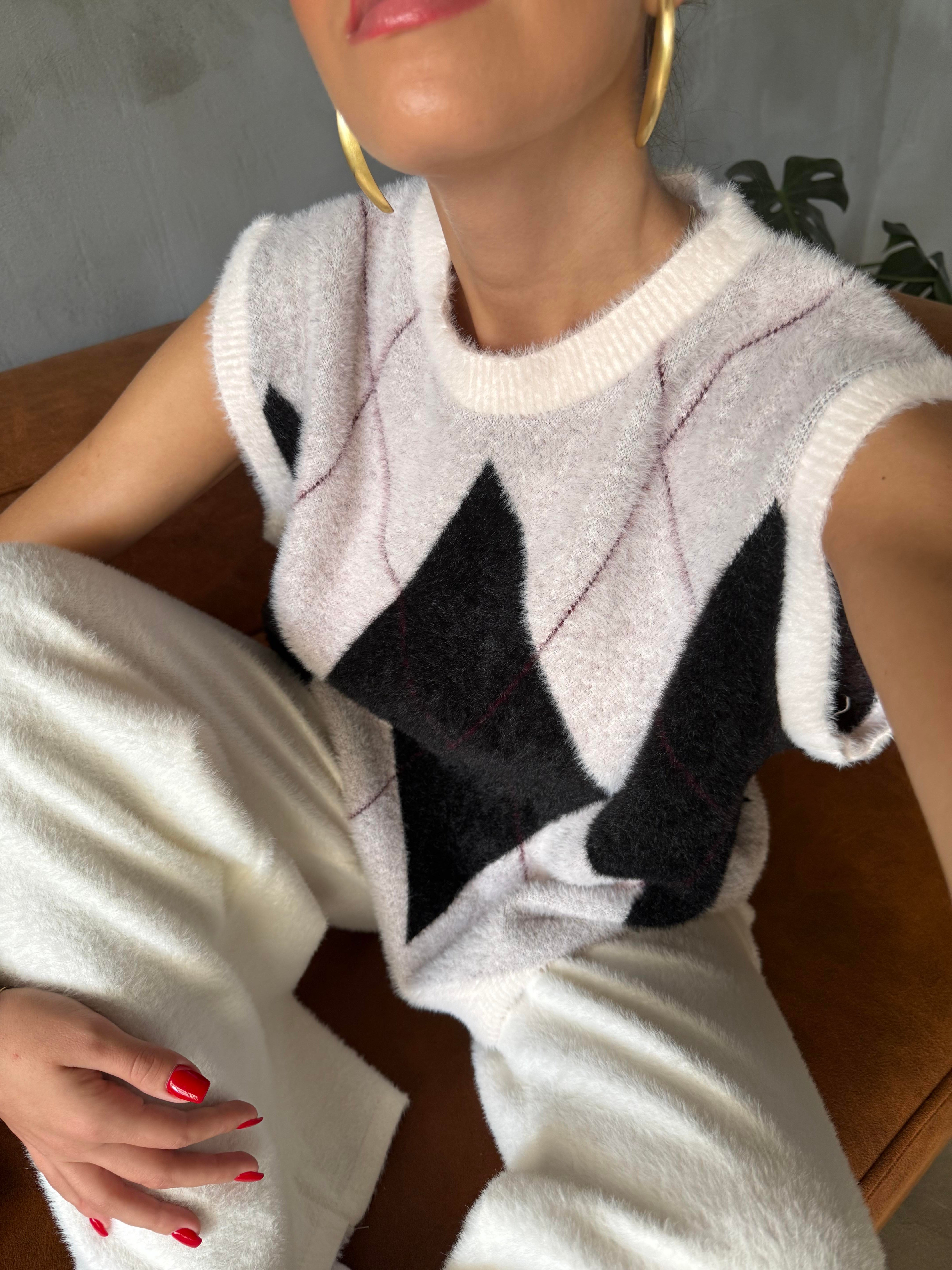 Peluş Dokulu Ekru Pantolon - Dominatrend