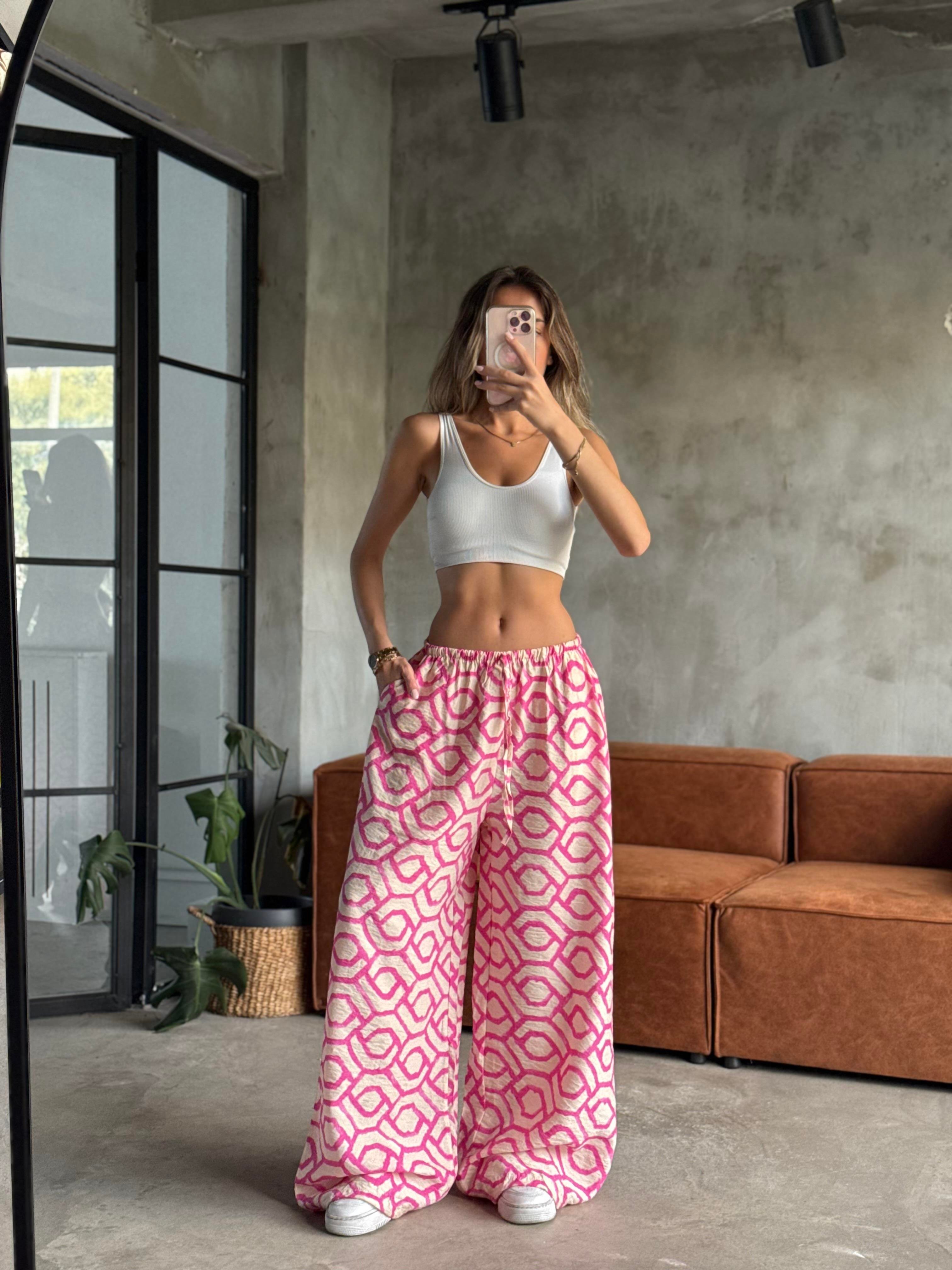 Pembe Desenli Salaş Ayrobin Pantolon - Dominatrend