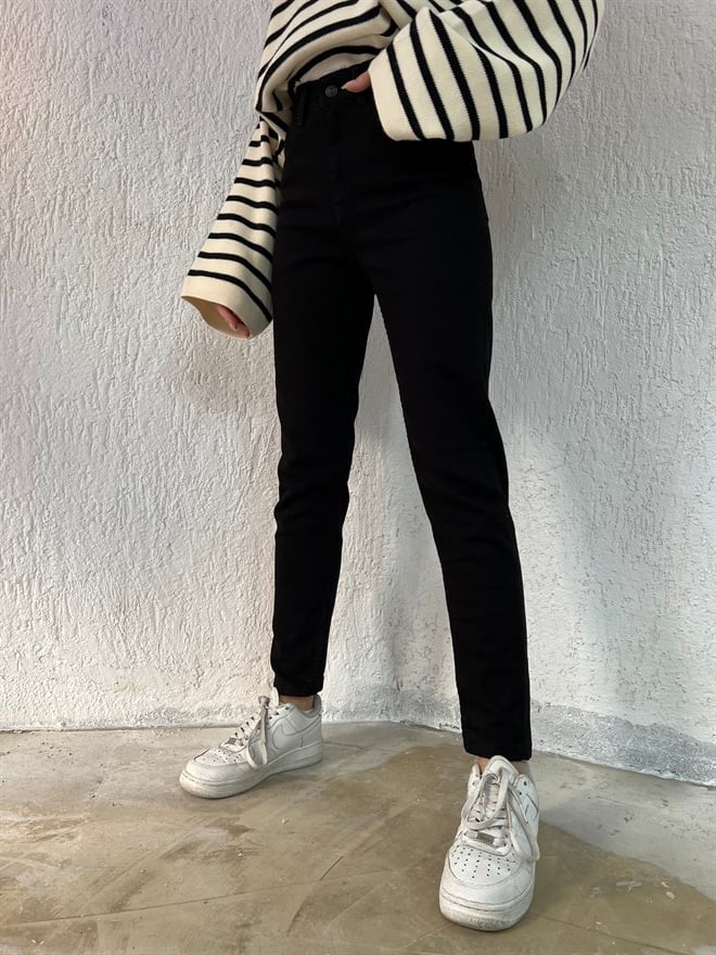 Siyah Mom Jean  - Dominatrend
