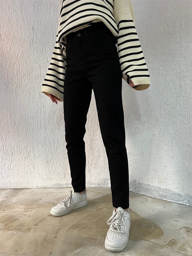 Siyah Mom Jean  - Dominatrend