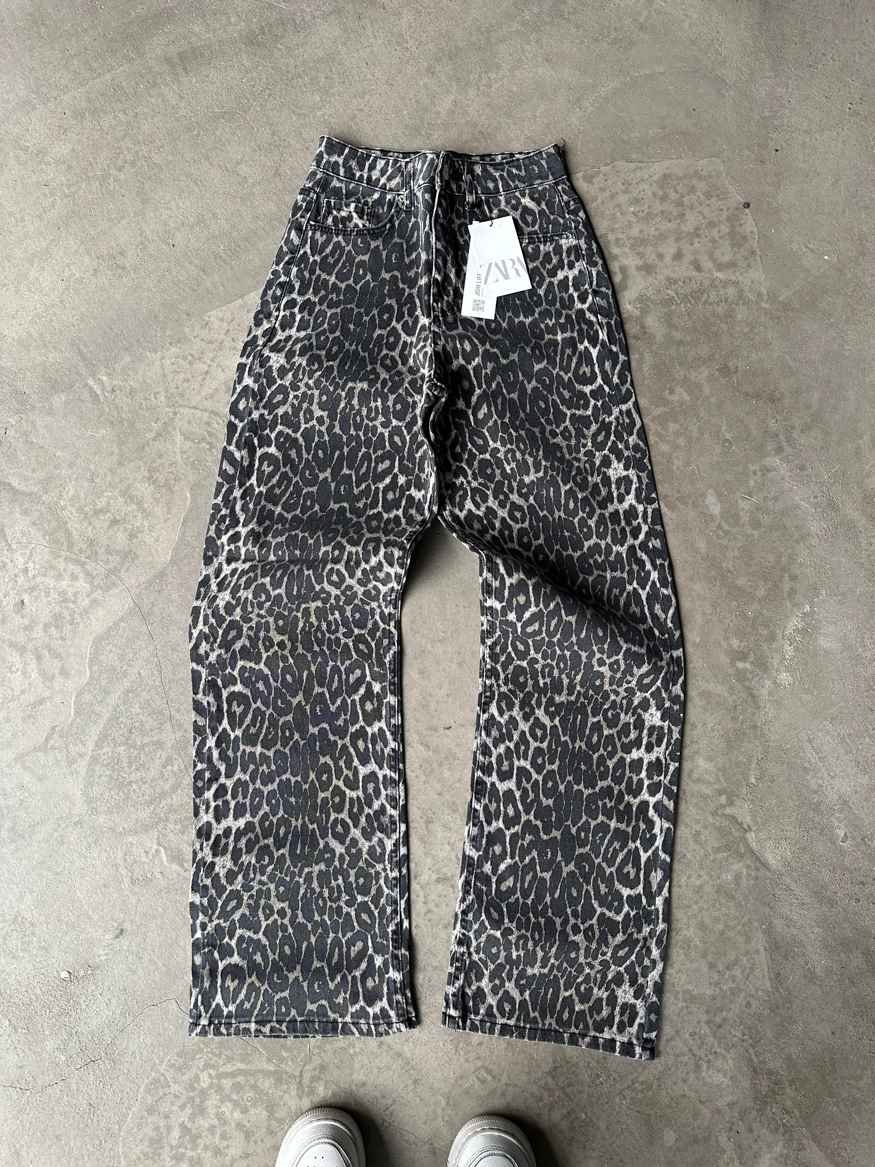 Soluk Efektli Leopar Desenli Straight Jean - Dominatrend