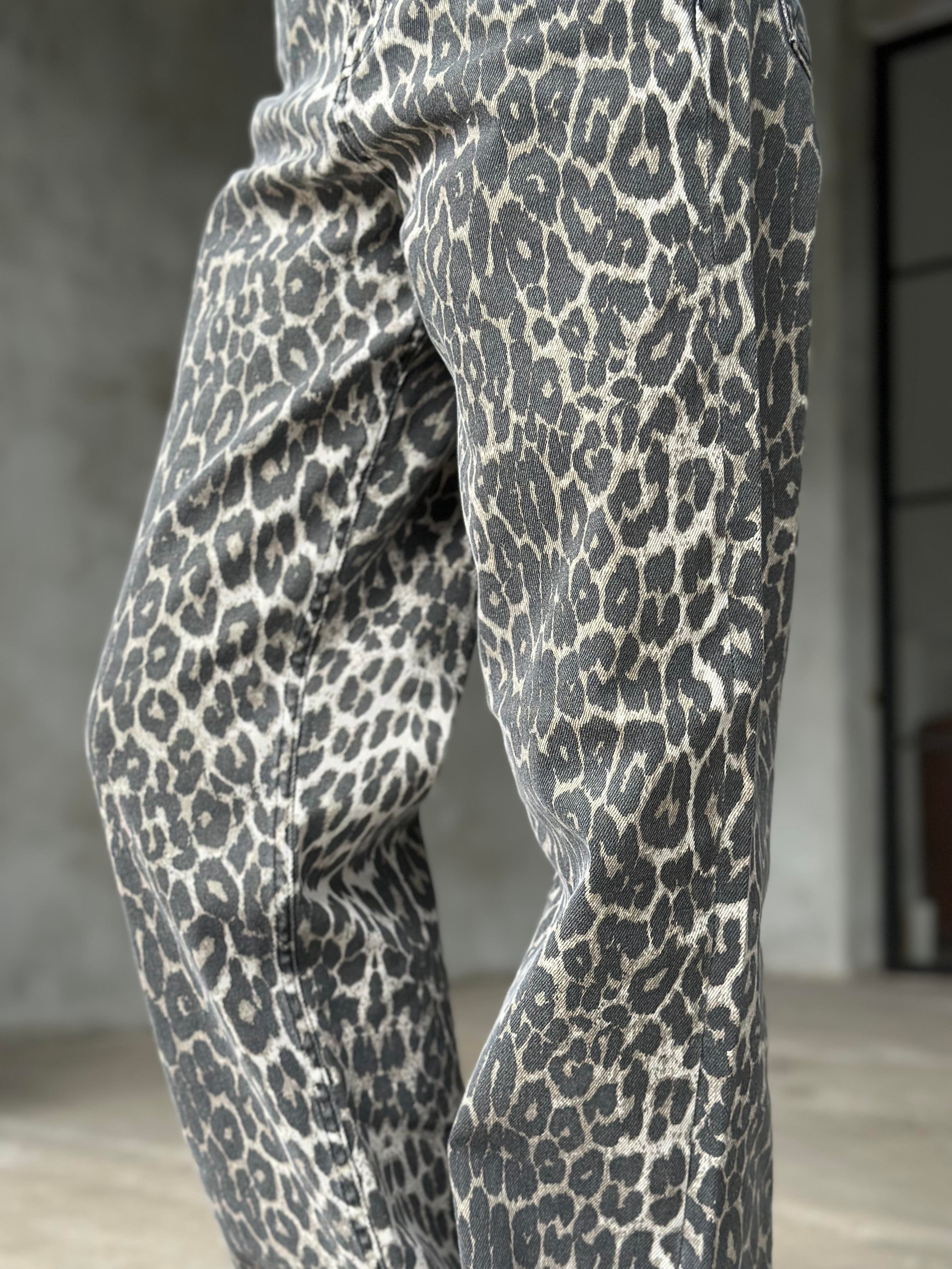 Soluk Efektli Leopar Desenli Straight Jean - Dominatrend