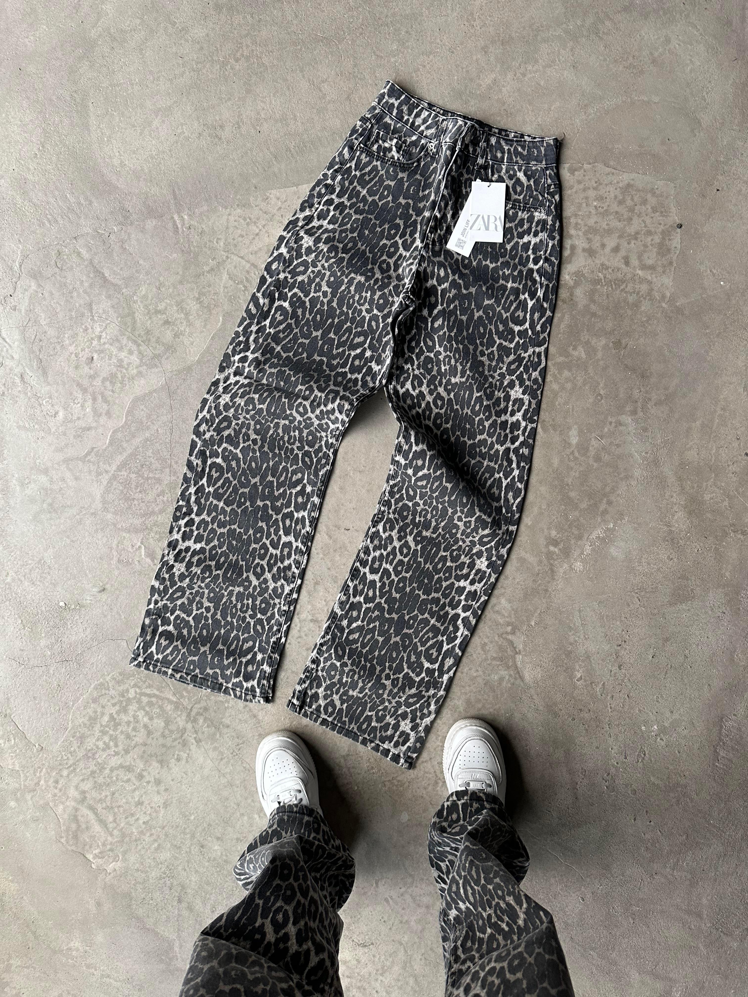 Soluk Efektli Leopar Desenli Straight Jean - Dominatrend