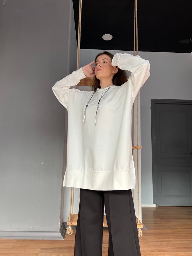 Uzun İp Detay Sweatshirt - Beyaz - Dominatrend